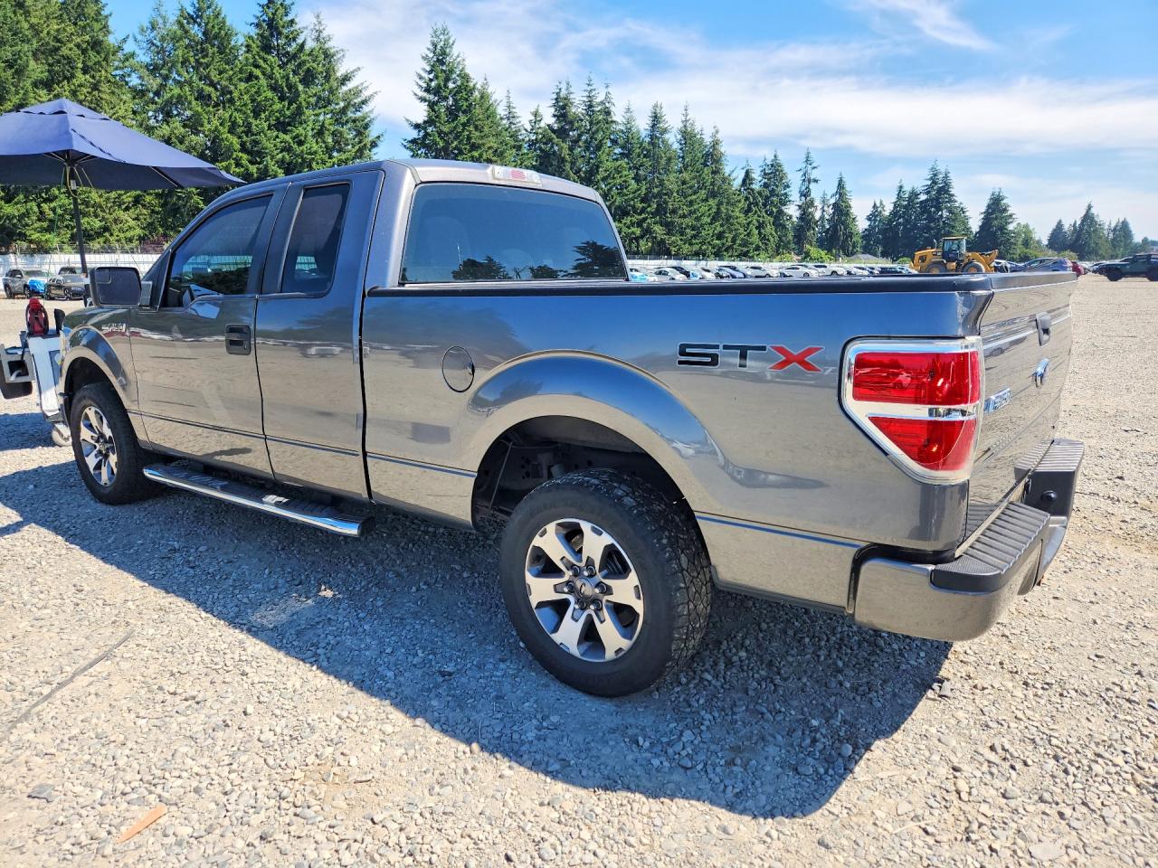 2013 Ford F150 Super Cab Серебряный vin: 1FTFX1CF1DFC61572