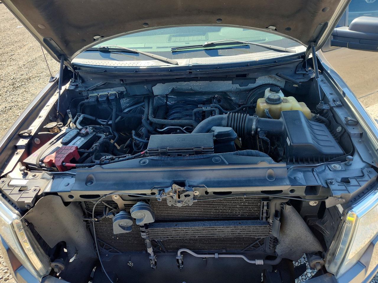 2013 Ford F150 Super Cab Серебряный vin: 1FTFX1CF1DFC61572