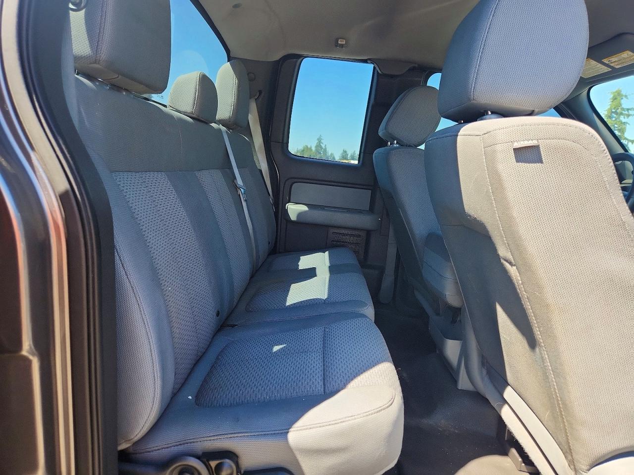 2013 Ford F150 Super Cab Серебряный vin: 1FTFX1CF1DFC61572