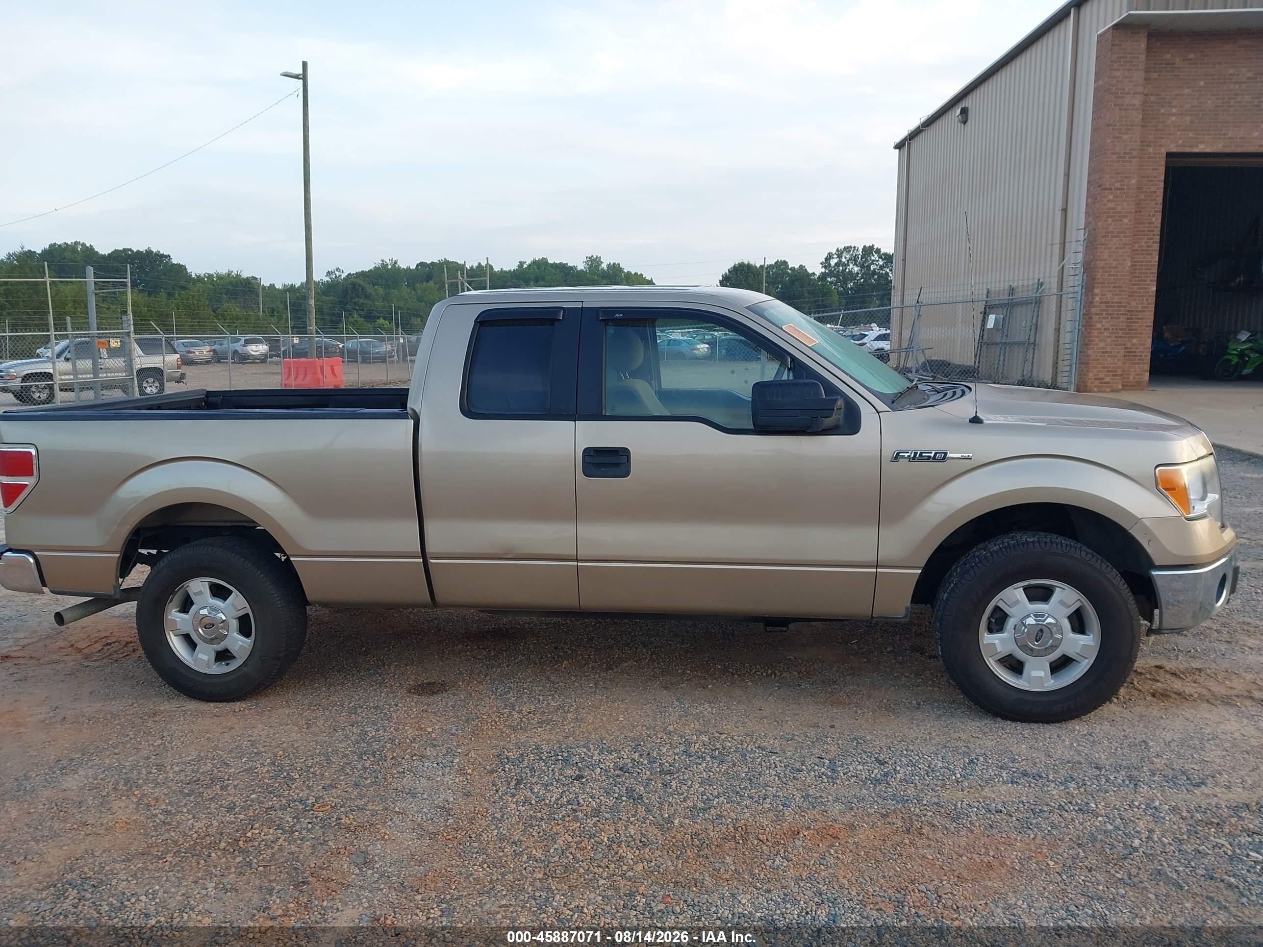 2014 Ford F-150 Xlt Champagne vin: 1FTFX1CF1EFA31712