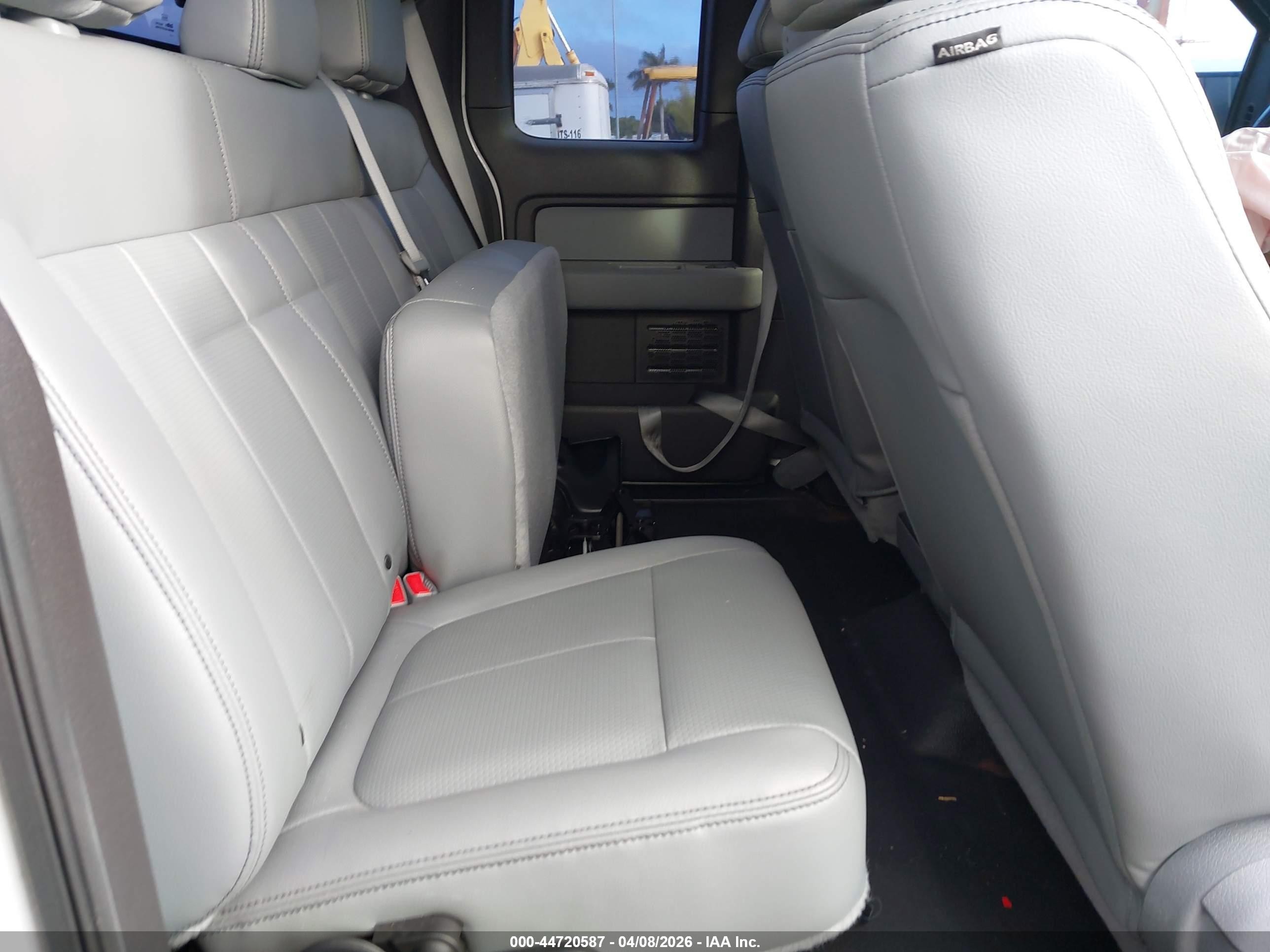 2014 Ford F-150 Xl White vin: 1FTFX1CF1EFB02584