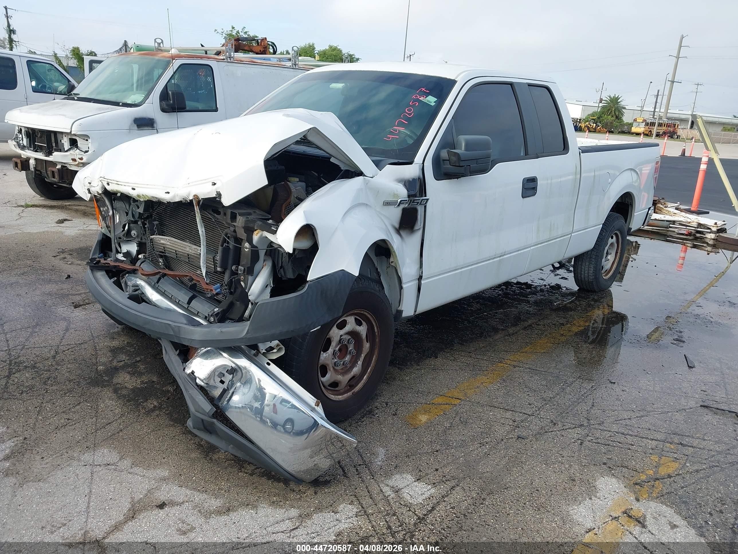 2014 Ford F-150 Xl White vin: 1FTFX1CF1EFB02584
