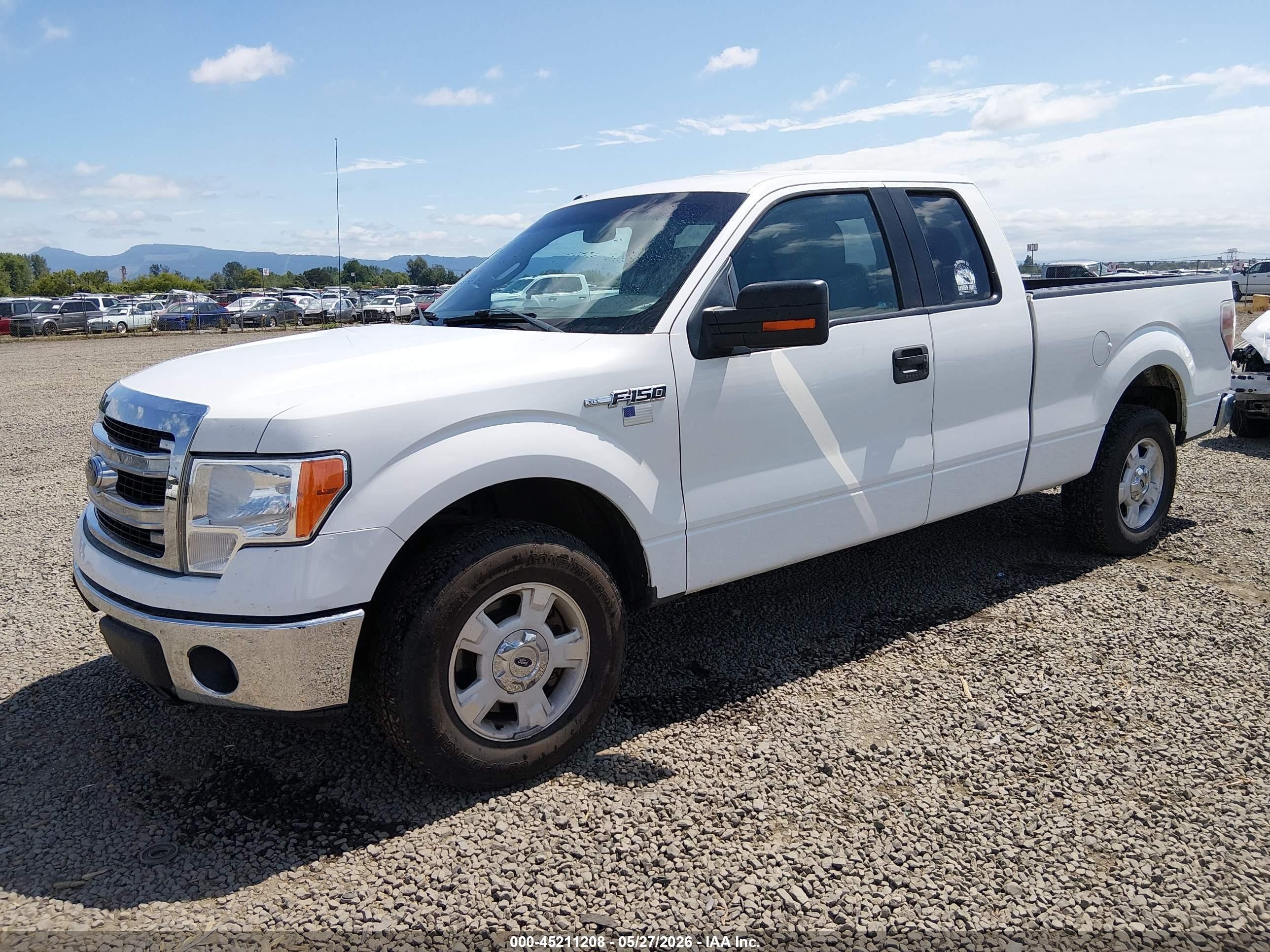 2014 Ford F-150 Xlt White vin: 1FTFX1CF1EFC94315