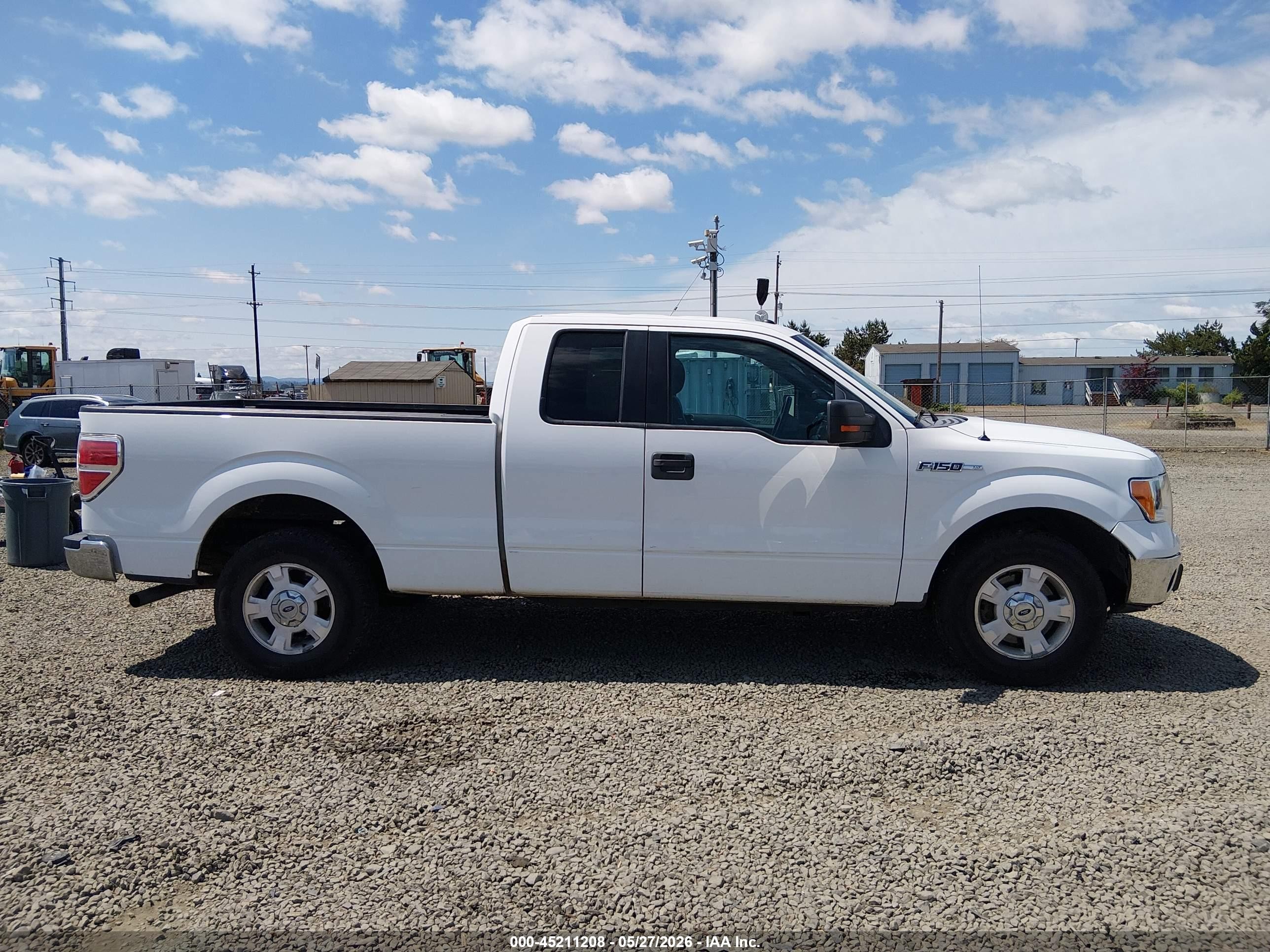 2014 Ford F-150 Xlt White vin: 1FTFX1CF1EFC94315