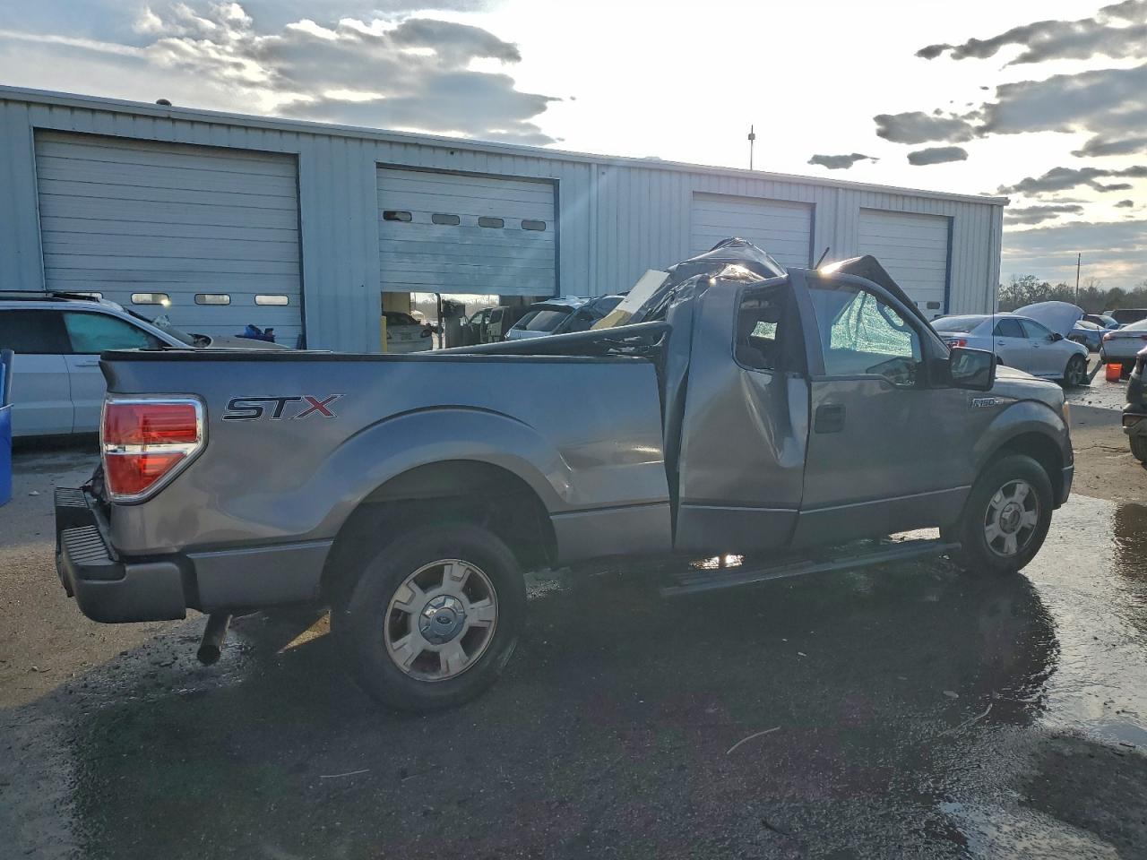 2014 Ford F150 Super Cab Gray vin: 1FTFX1CF1EKF86375