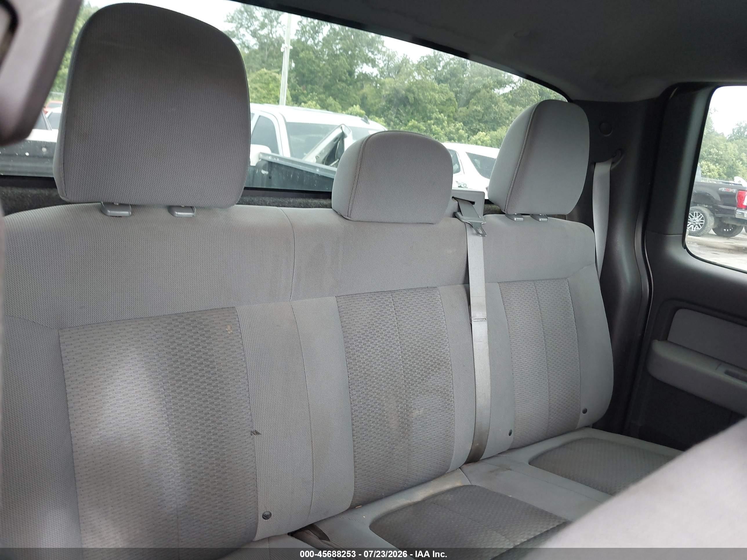 2011 Ford F-150 Xl White vin: 1FTFX1CF2BFA78274
