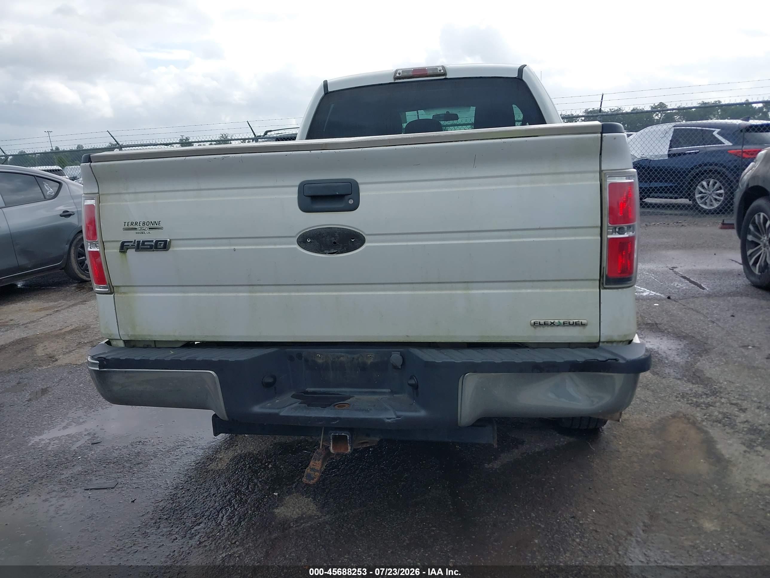 2011 Ford F-150 Xl White vin: 1FTFX1CF2BFA78274