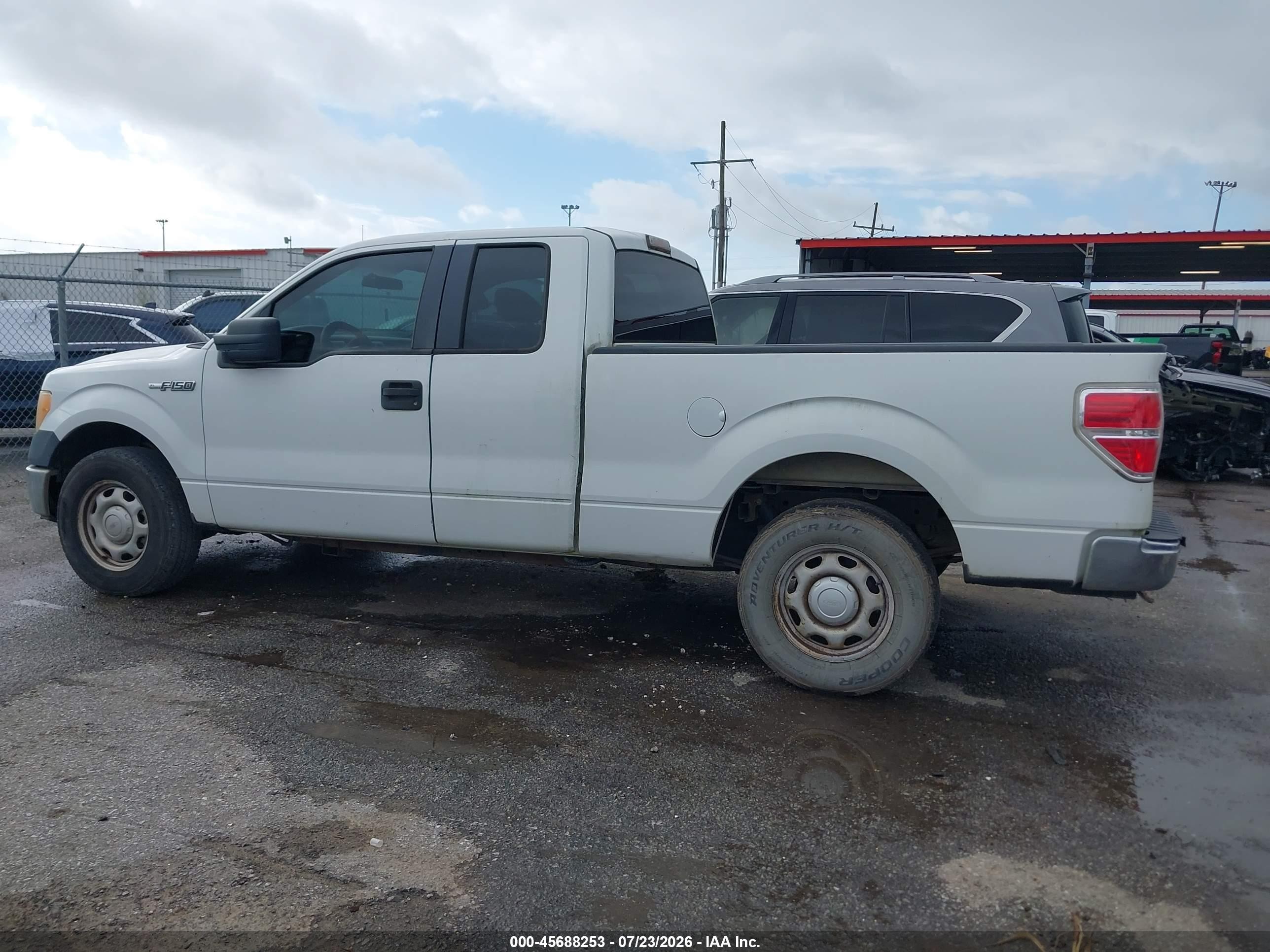 2011 Ford F-150 Xl White vin: 1FTFX1CF2BFA78274