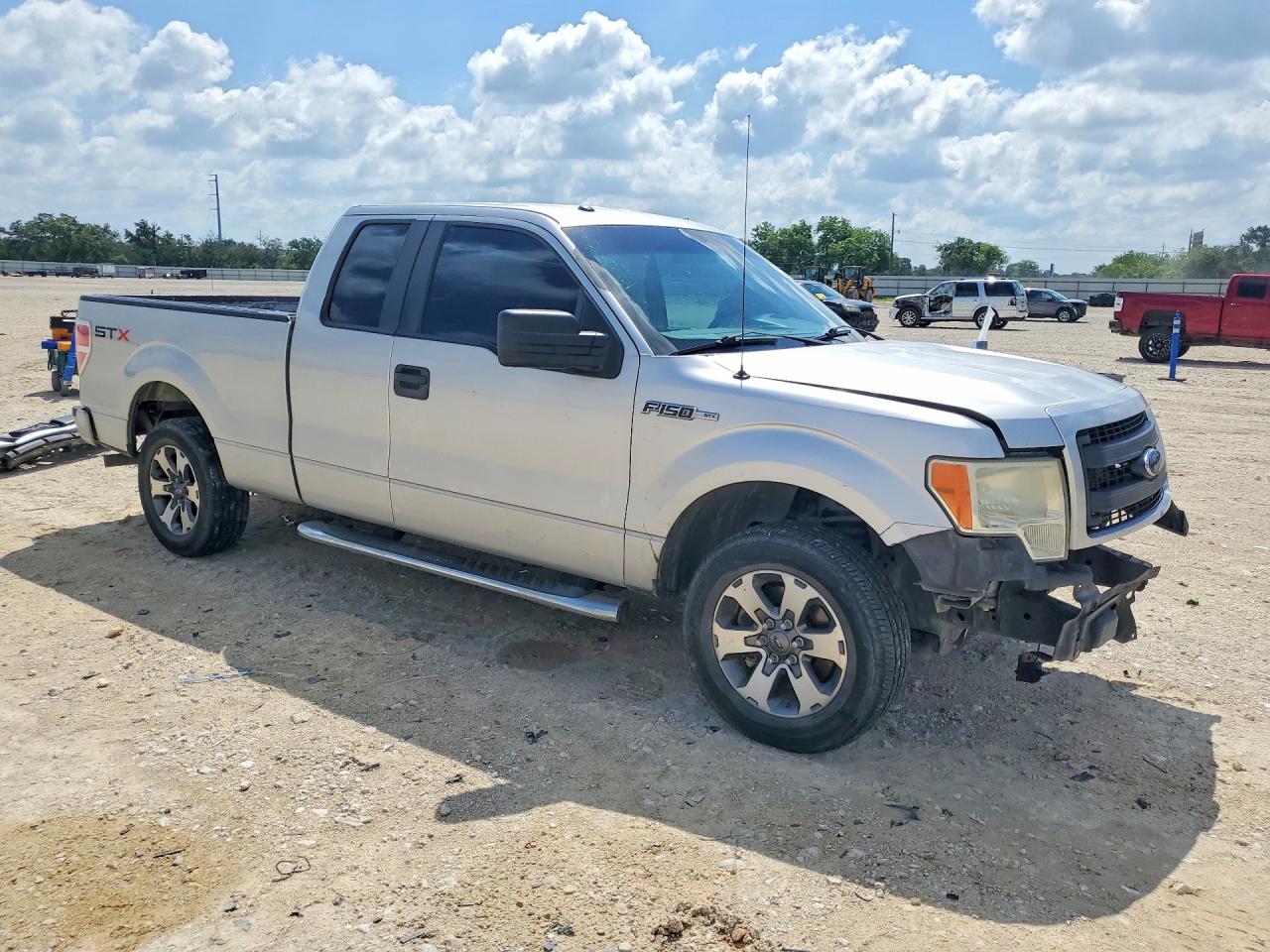 2013 Ford F150 Super Cab Серебряный vin: 1FTFX1CF2DFD55122