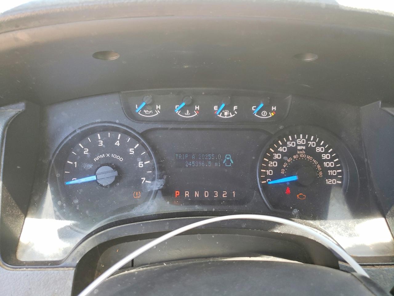 2013 Ford F150 Super Cab White vin: 1FTFX1CF2DKF15040