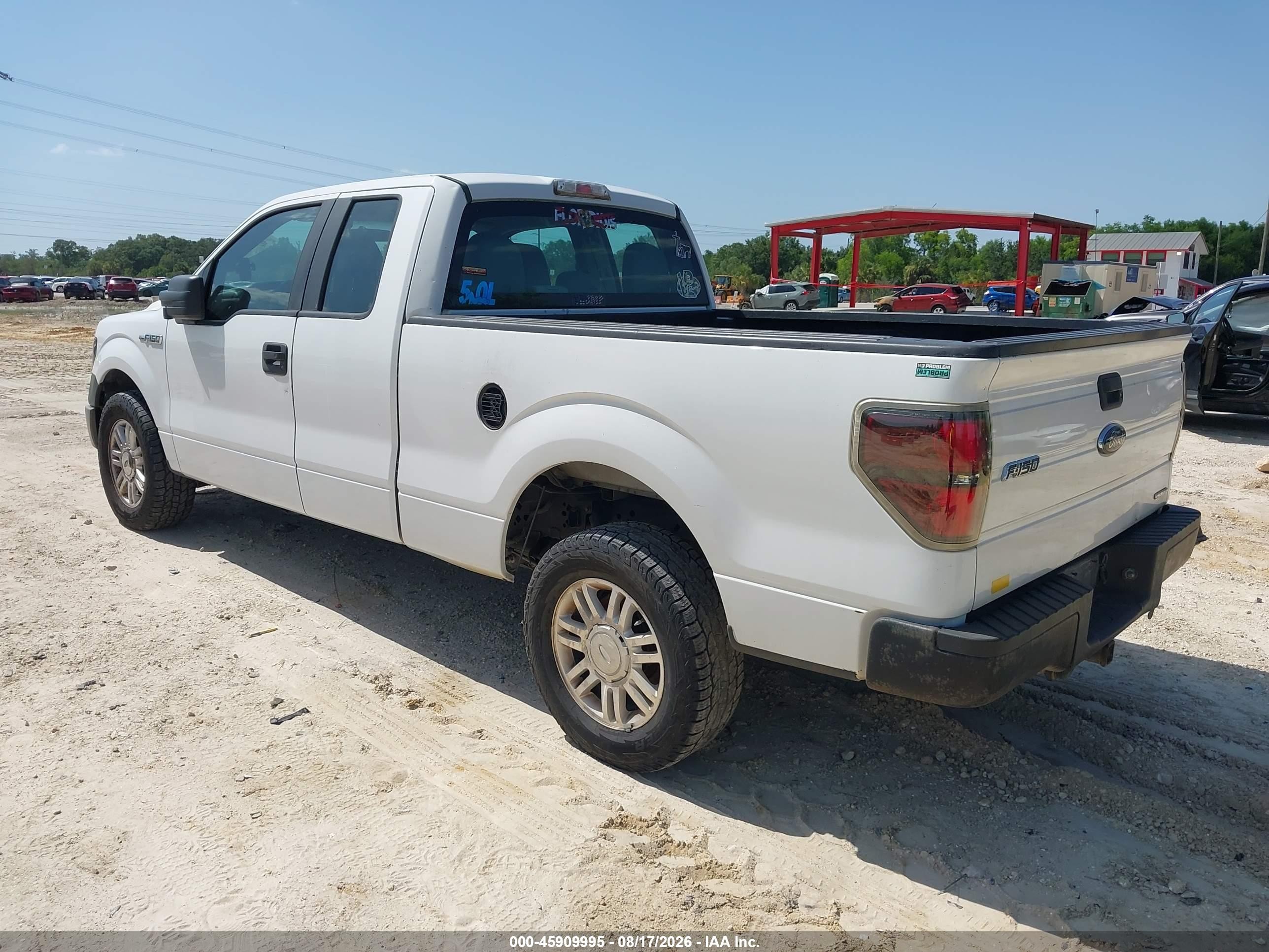 2013 Ford F-150 Xl White vin: 1FTFX1CF2DKG19267