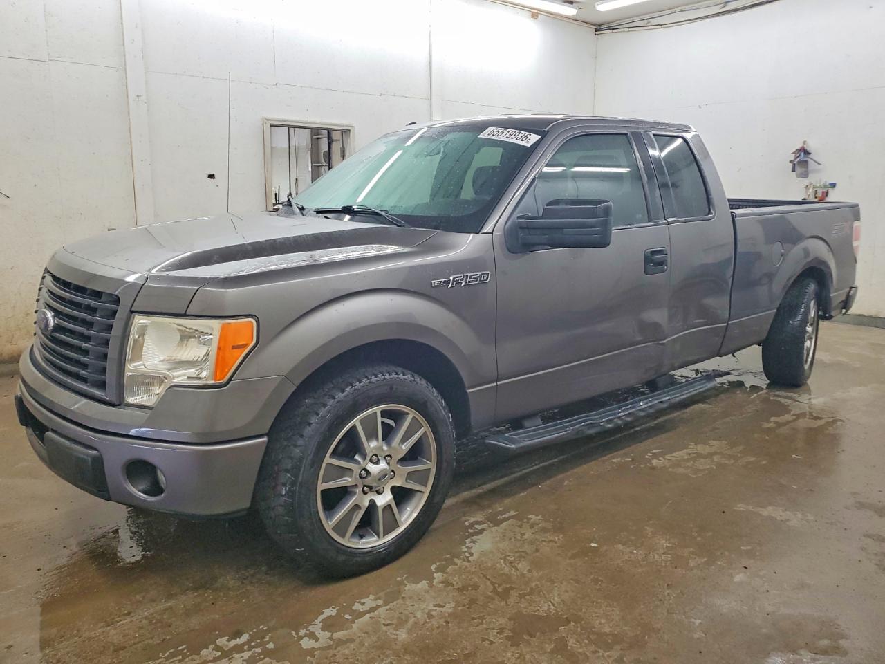 2014 Ford F150 Super Cab Silver vin: 1FTFX1CF2EFB93414