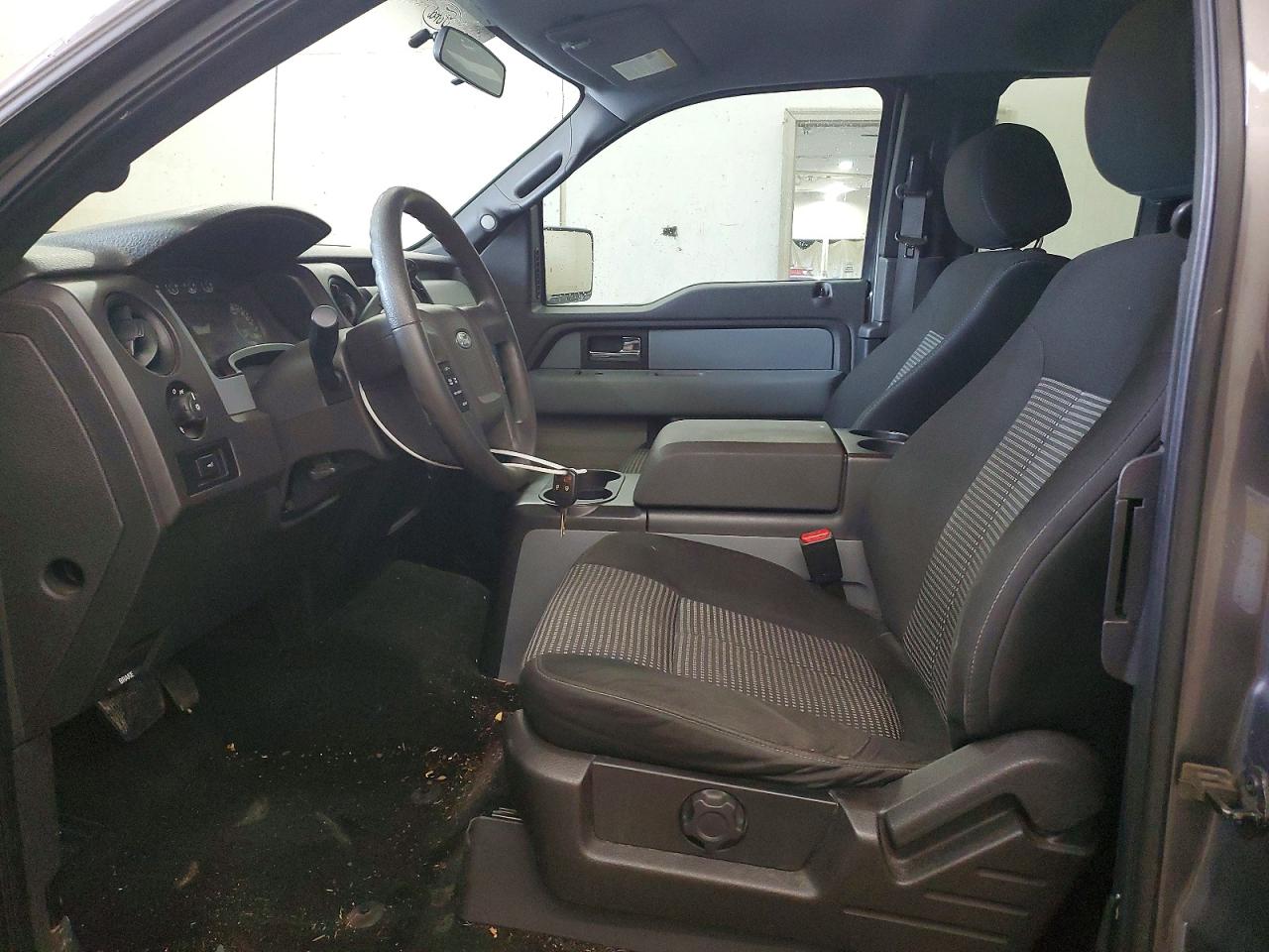 2014 Ford F150 Super Cab Silver vin: 1FTFX1CF2EFB93414