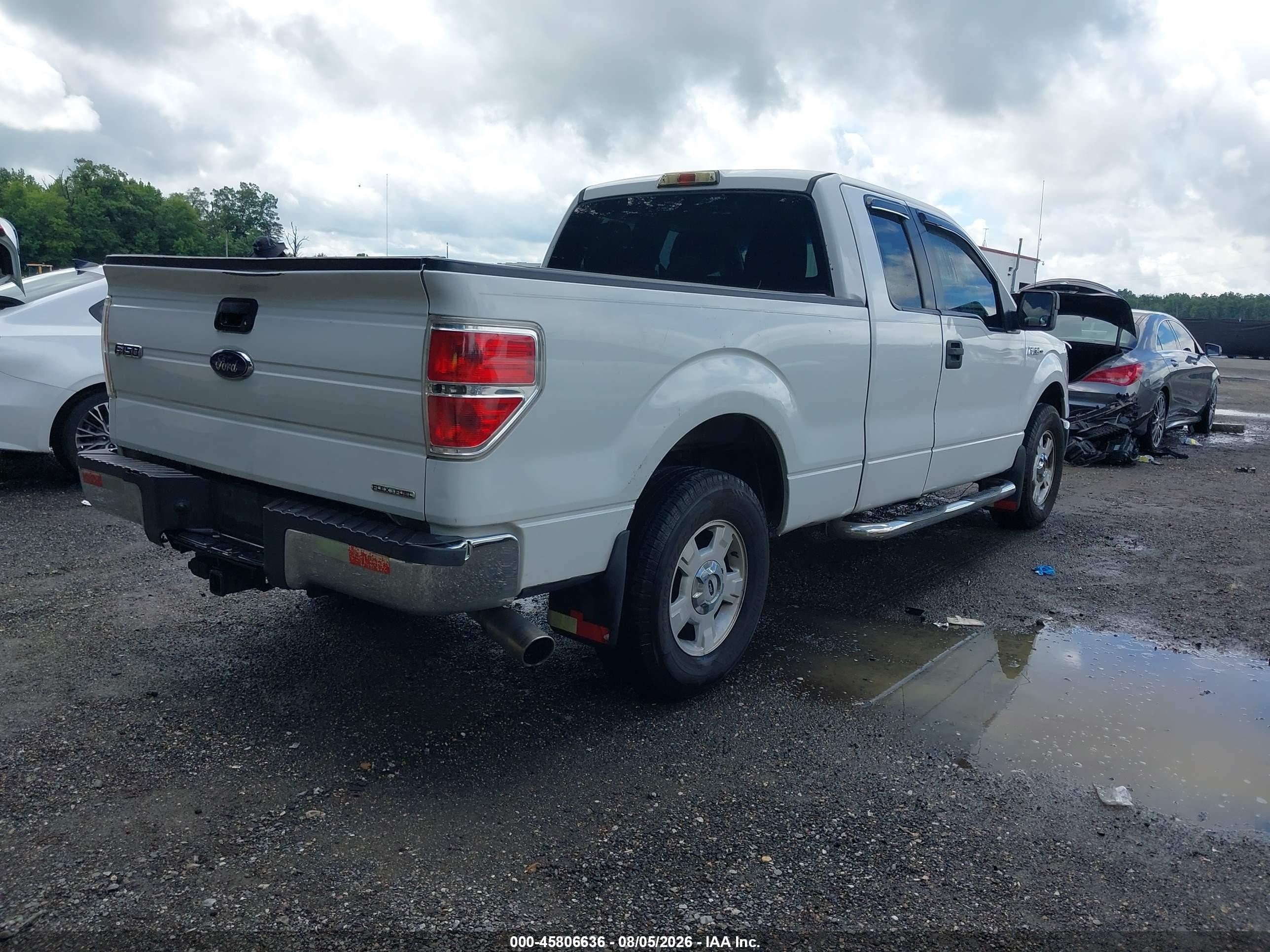 2014 Ford F-150 Xlt White vin: 1FTFX1CF2EKE32273