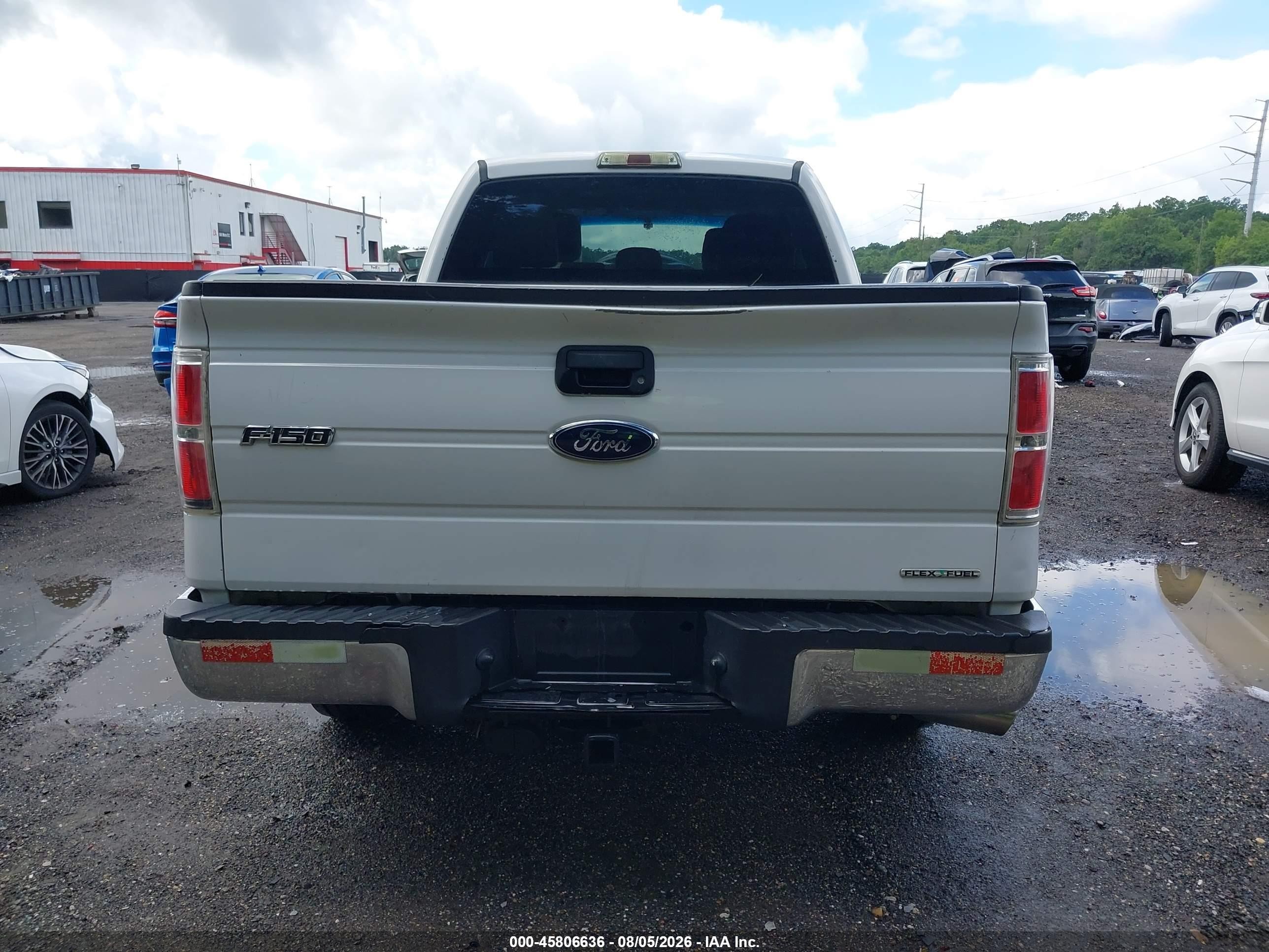 2014 Ford F-150 Xlt White vin: 1FTFX1CF2EKE32273