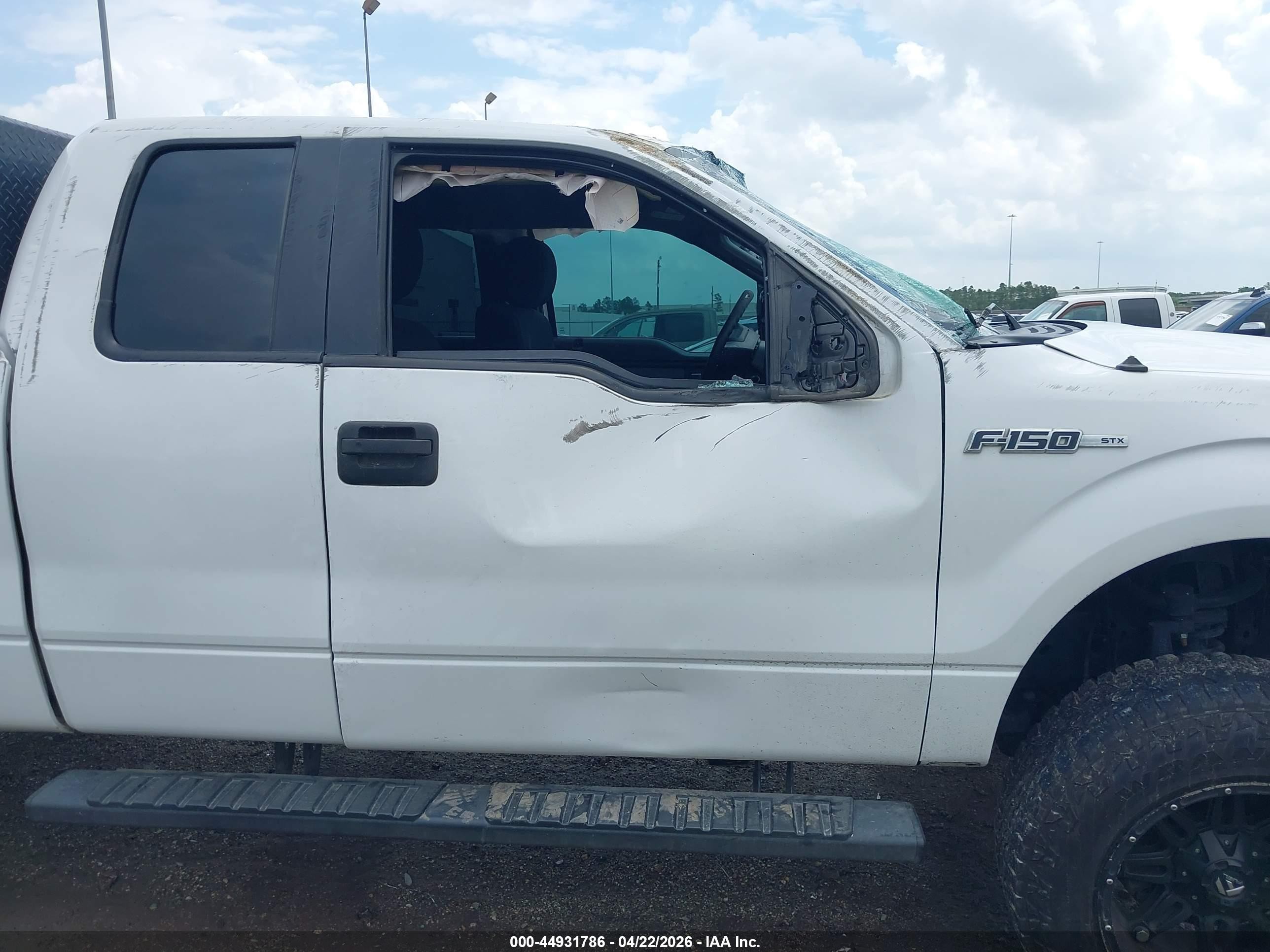 2014 Ford F-150 Stx Белый vin: 1FTFX1CF2EKF90306