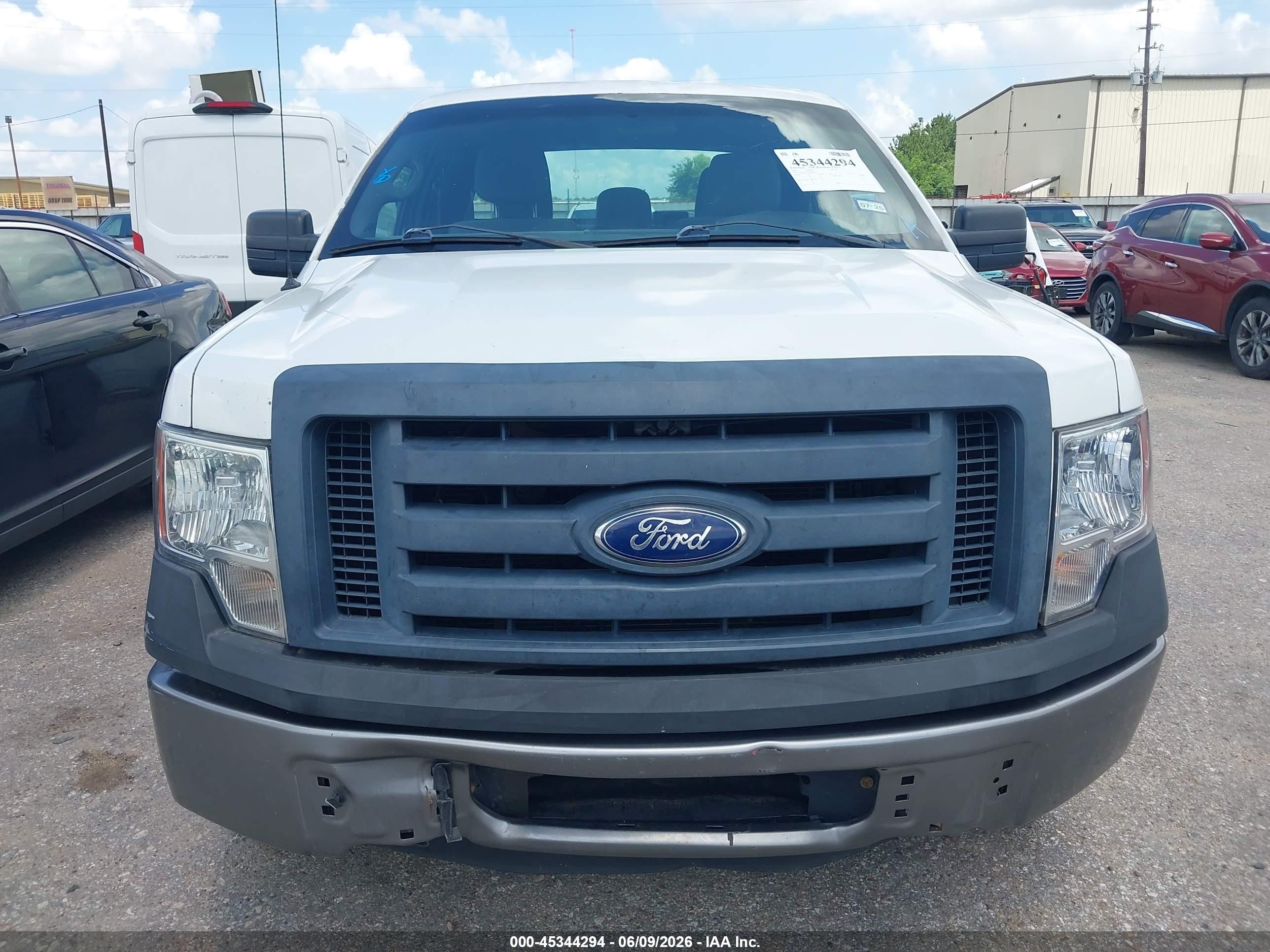 2011 Ford F-150 Xl White vin: 1FTFX1CF3BKD95150