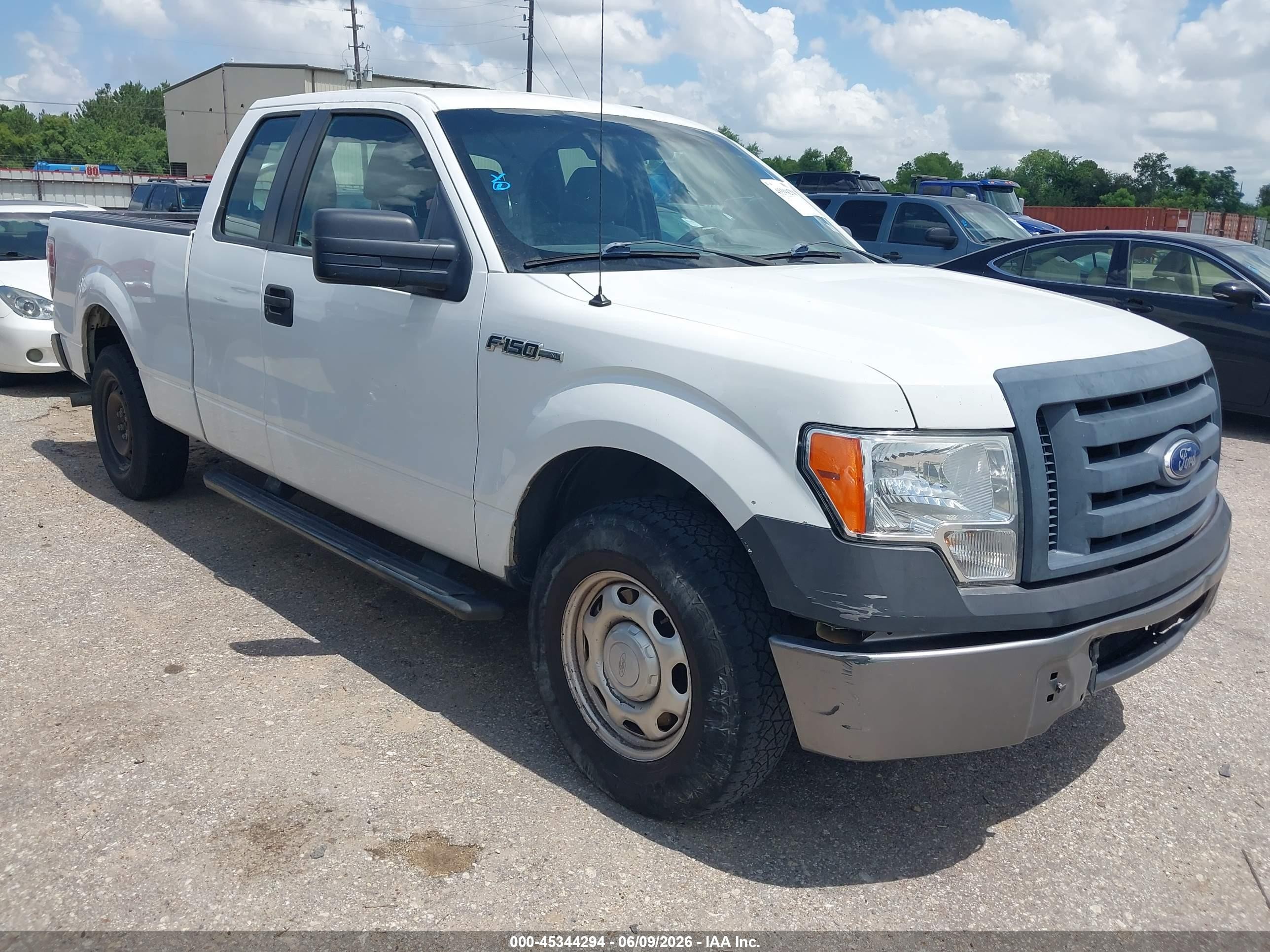 2011 Ford F-150 Xl White vin: 1FTFX1CF3BKD95150