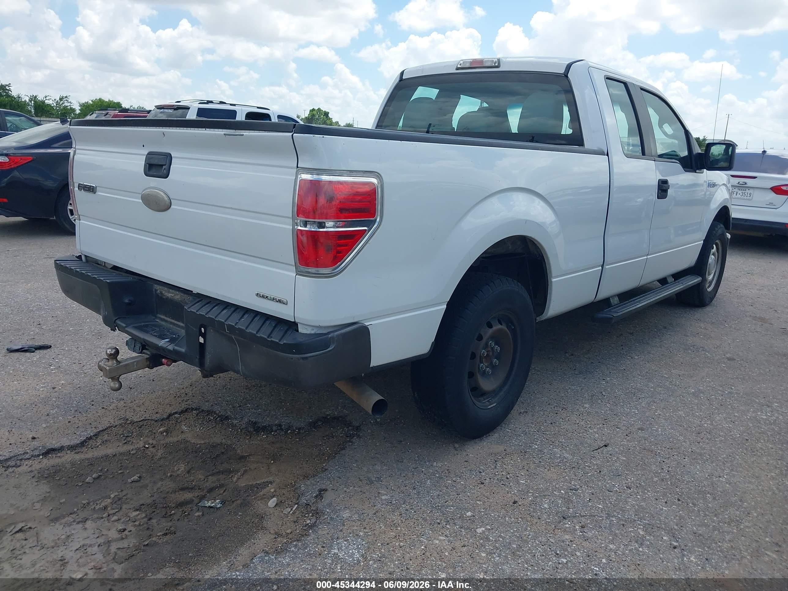 2011 Ford F-150 Xl White vin: 1FTFX1CF3BKD95150