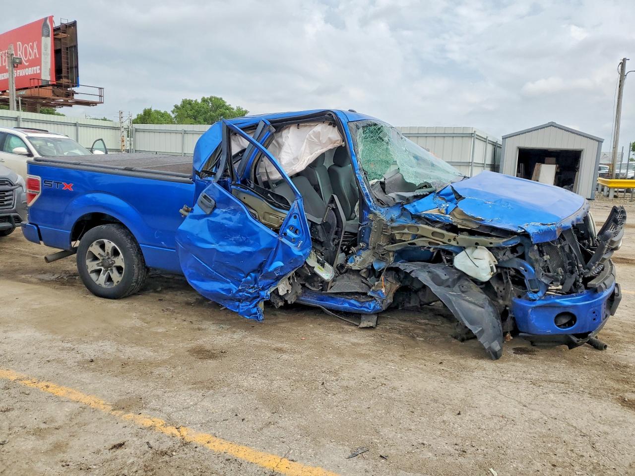2013 Ford F150 Super Cab Blue vin: 1FTFX1CF3DFE03629