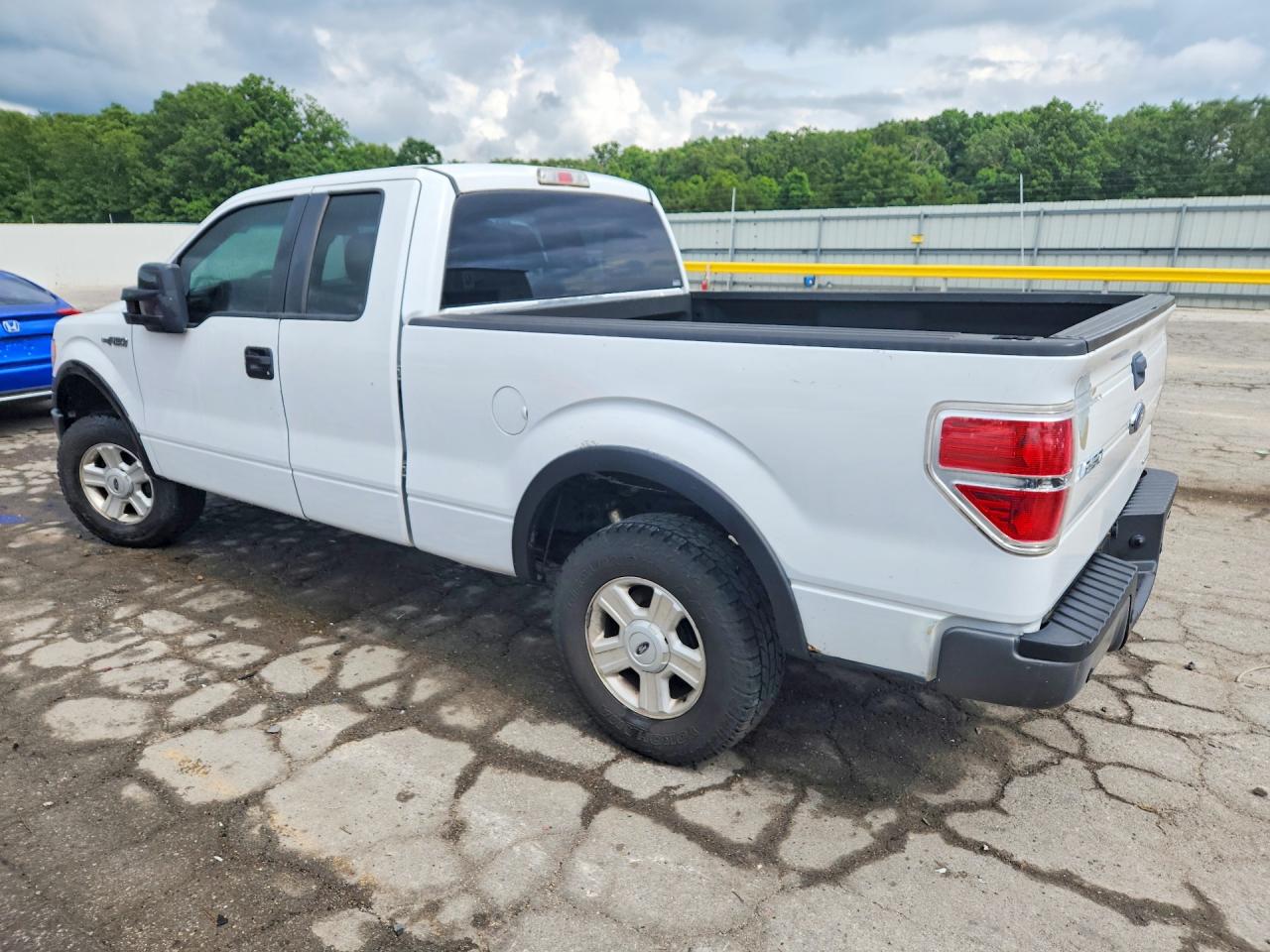 2014 Ford F150 Super Cab Gray vin: 1FTFX1CF3EKG10658