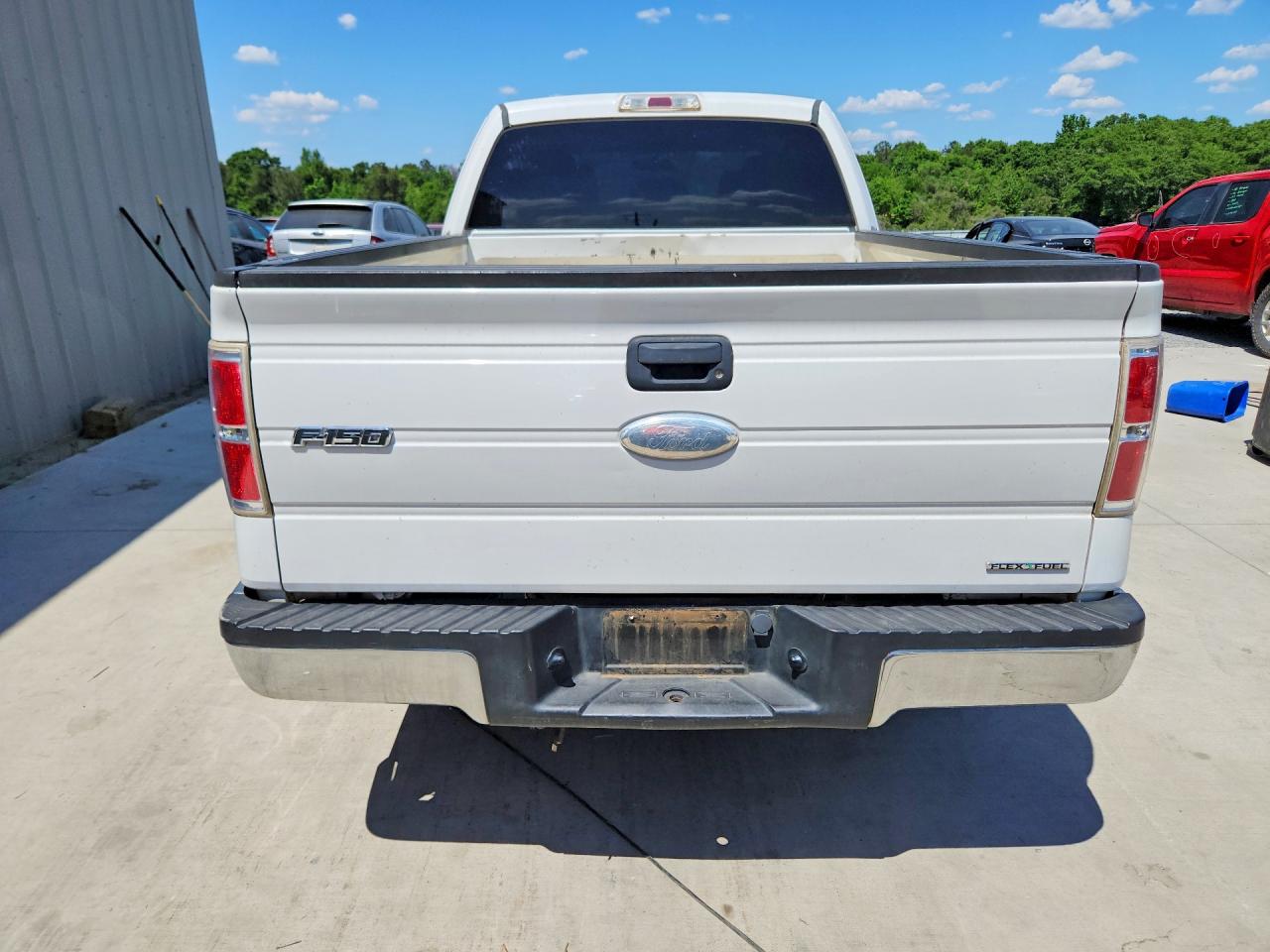 2012 Ford F150 Super Cab White vin: 1FTFX1CF4CFB56507