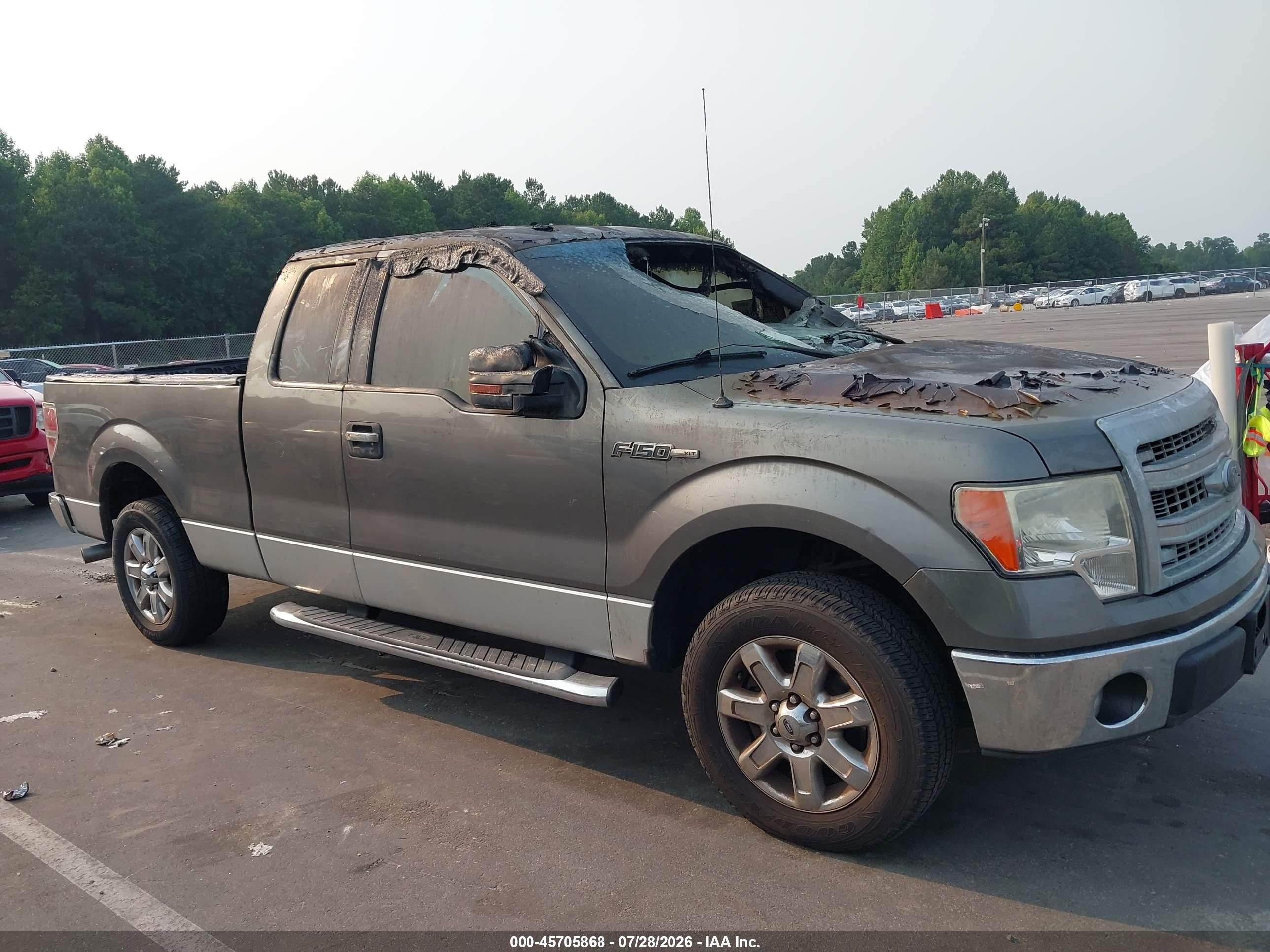 2013 Ford F-150 Xlt Silver vin: 1FTFX1CF5DFA72472