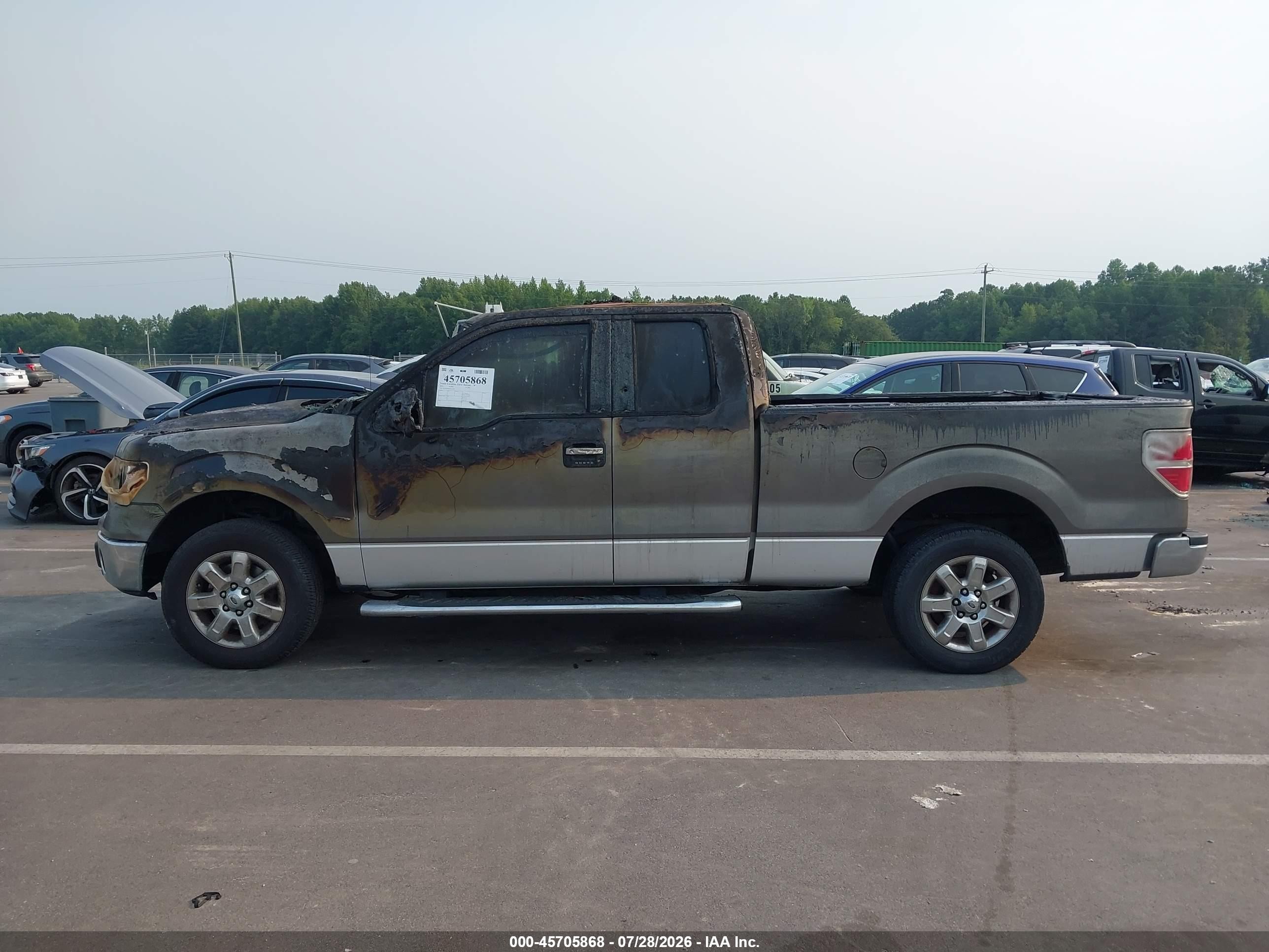 2013 Ford F-150 Xlt Silver vin: 1FTFX1CF5DFA72472