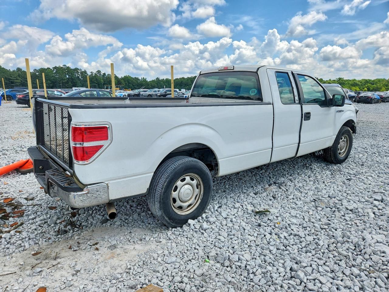2013 Ford F150 Super Cab White vin: 1FTFX1CF5DKD50956