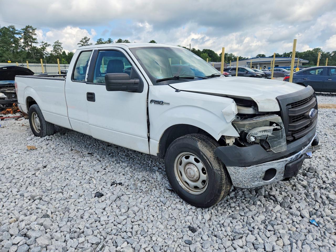 2013 Ford F150 Super Cab White vin: 1FTFX1CF5DKD50956