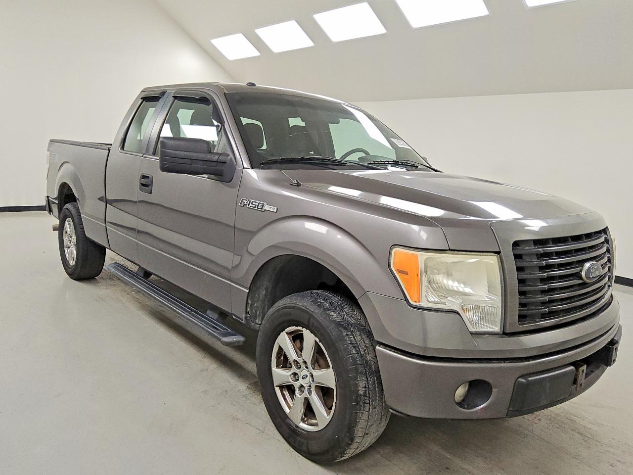 2014 Ford F150 Super Cab Gray vin: 1FTFX1CF5EKD28800