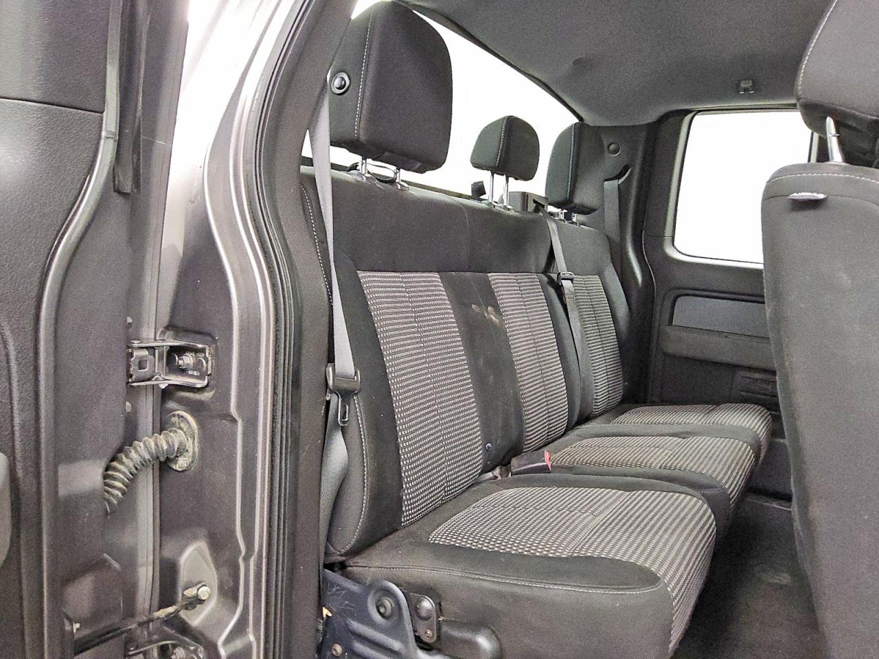 2014 Ford F150 Super Cab Gray vin: 1FTFX1CF5EKD28800
