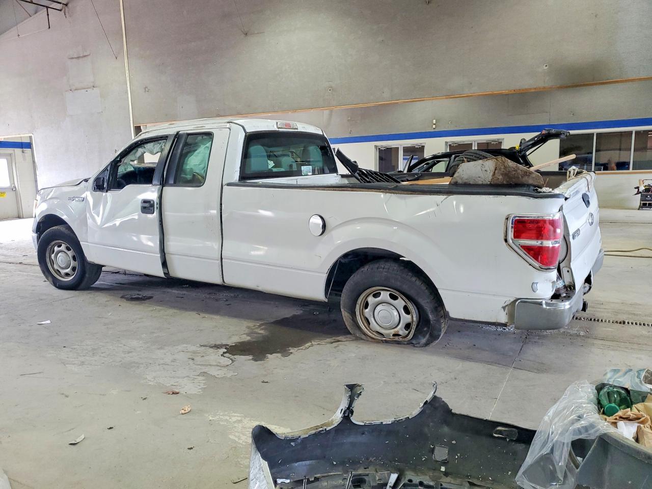 2012 Ford F150 Super Cab White vin: 1FTFX1CF6CKD89070
