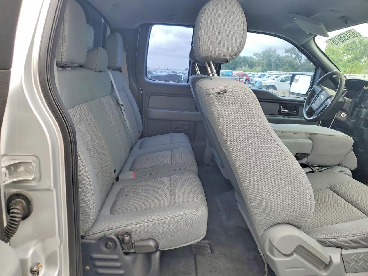 2013 Ford F150 Super Cab Silver vin: 1FTFX1CF6DFC32665