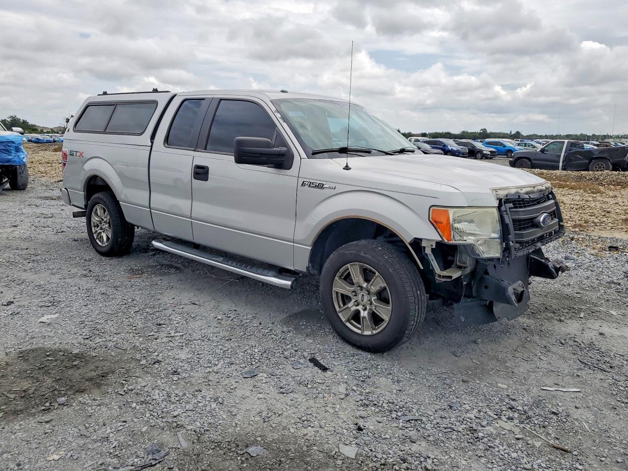 2013 Ford F150 Super Cab Silver vin: 1FTFX1CF6DFC32665