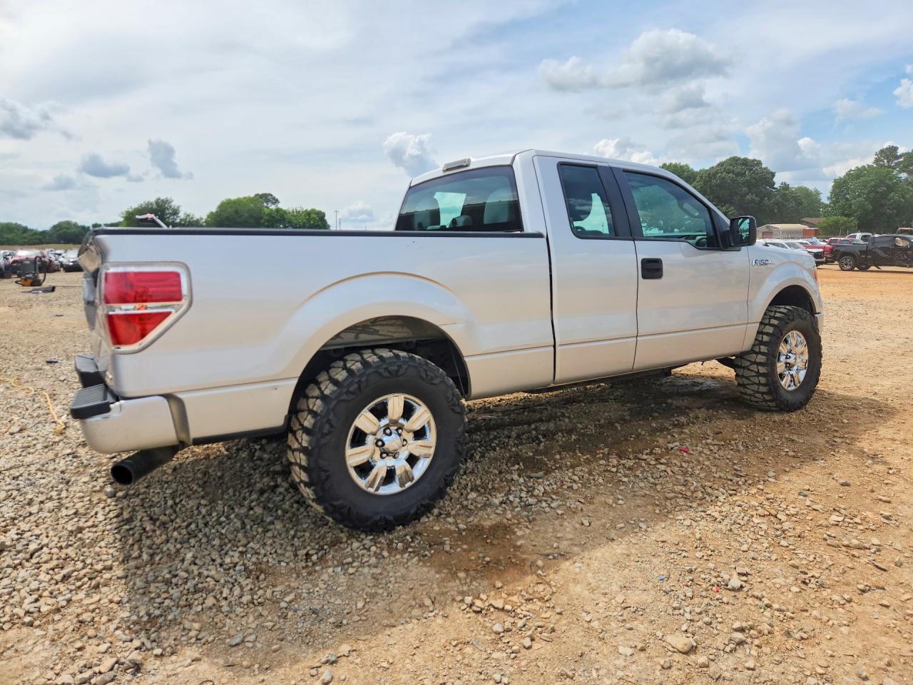 2013 Ford F150 Super Cab Серебряный vin: 1FTFX1CF6DFD19062