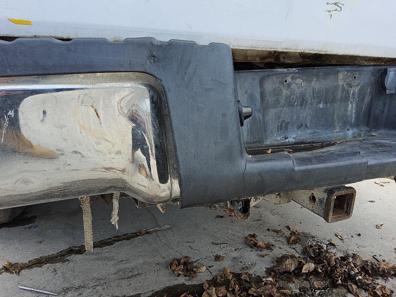2014 Ford F150 Super Cab White vin: 1FTFX1CF6EKG22562 Damage: Rear Bumper, Severe Damage, Replacement Required