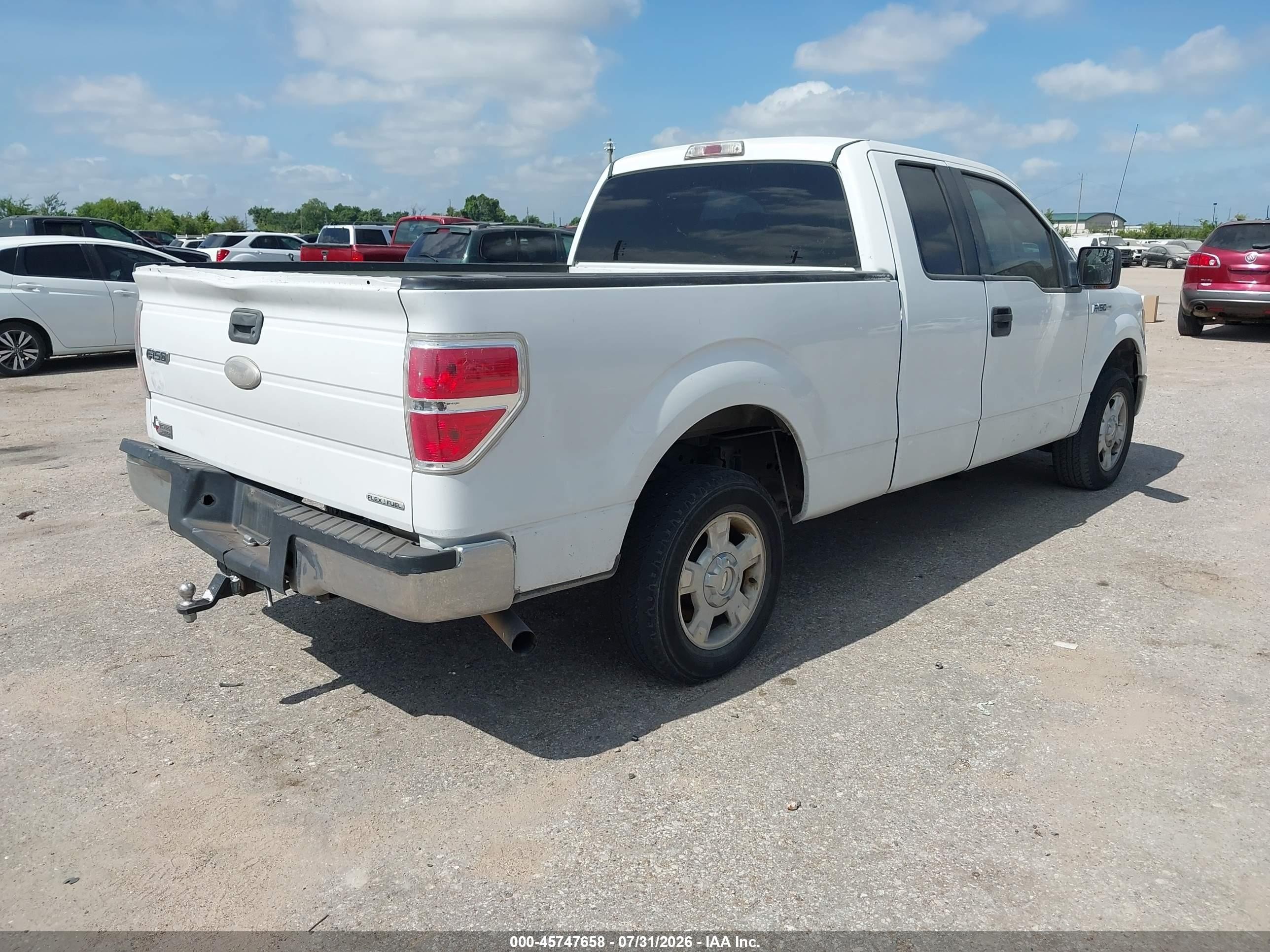 2011 Ford F-150 Xlt White vin: 1FTFX1CF7BFC72346