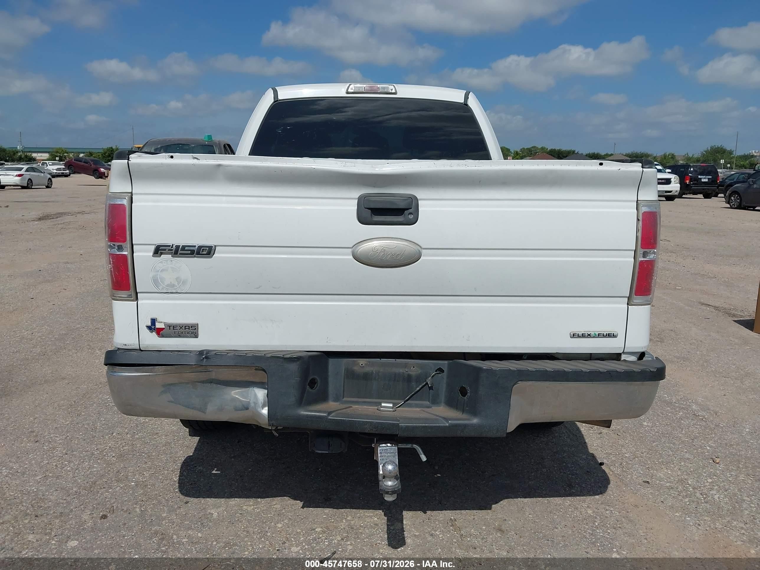 2011 Ford F-150 Xlt White vin: 1FTFX1CF7BFC72346