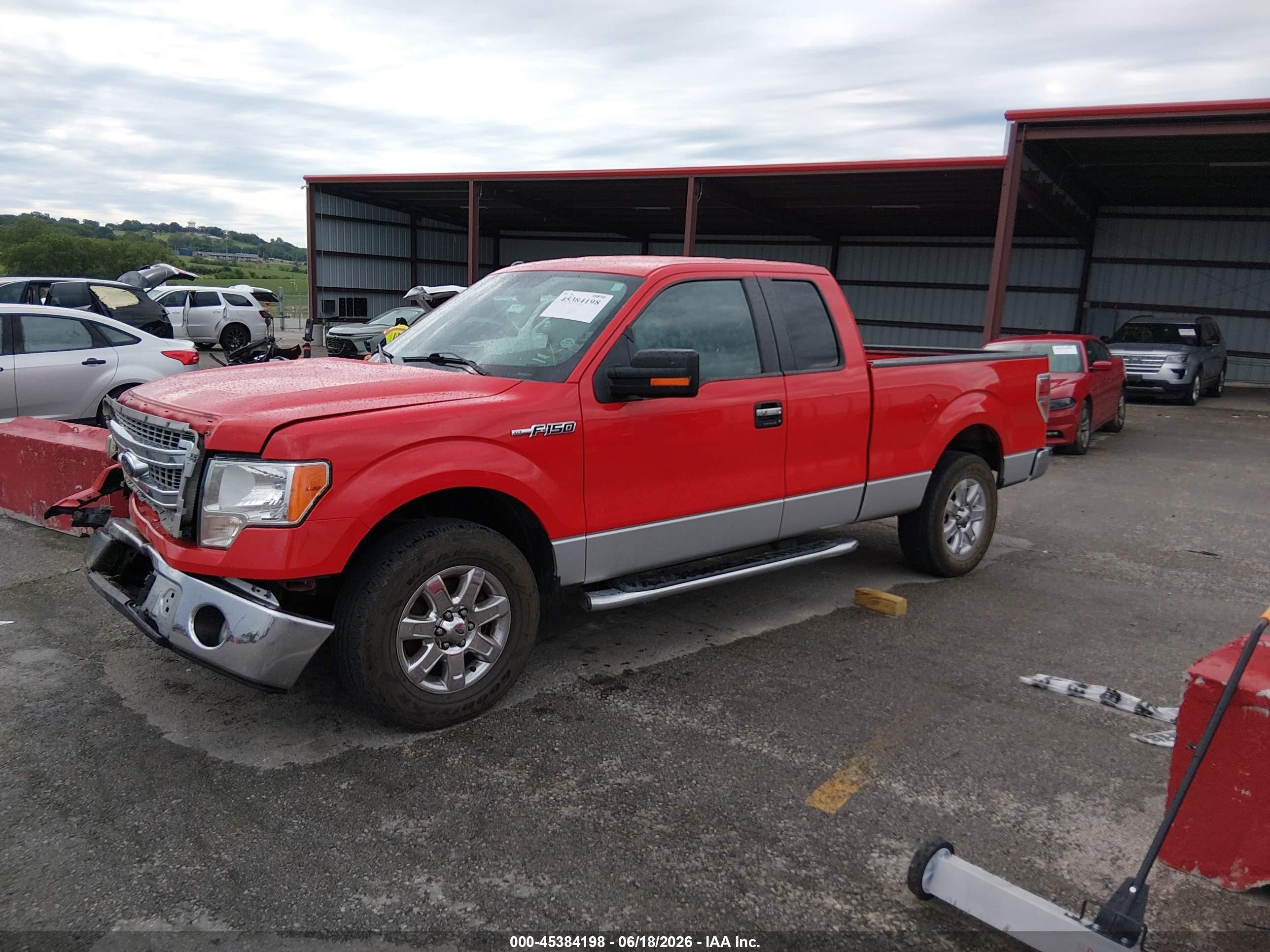 2013 Ford F-150 Xlt Красный vin: 1FTFX1CF7DFC42377