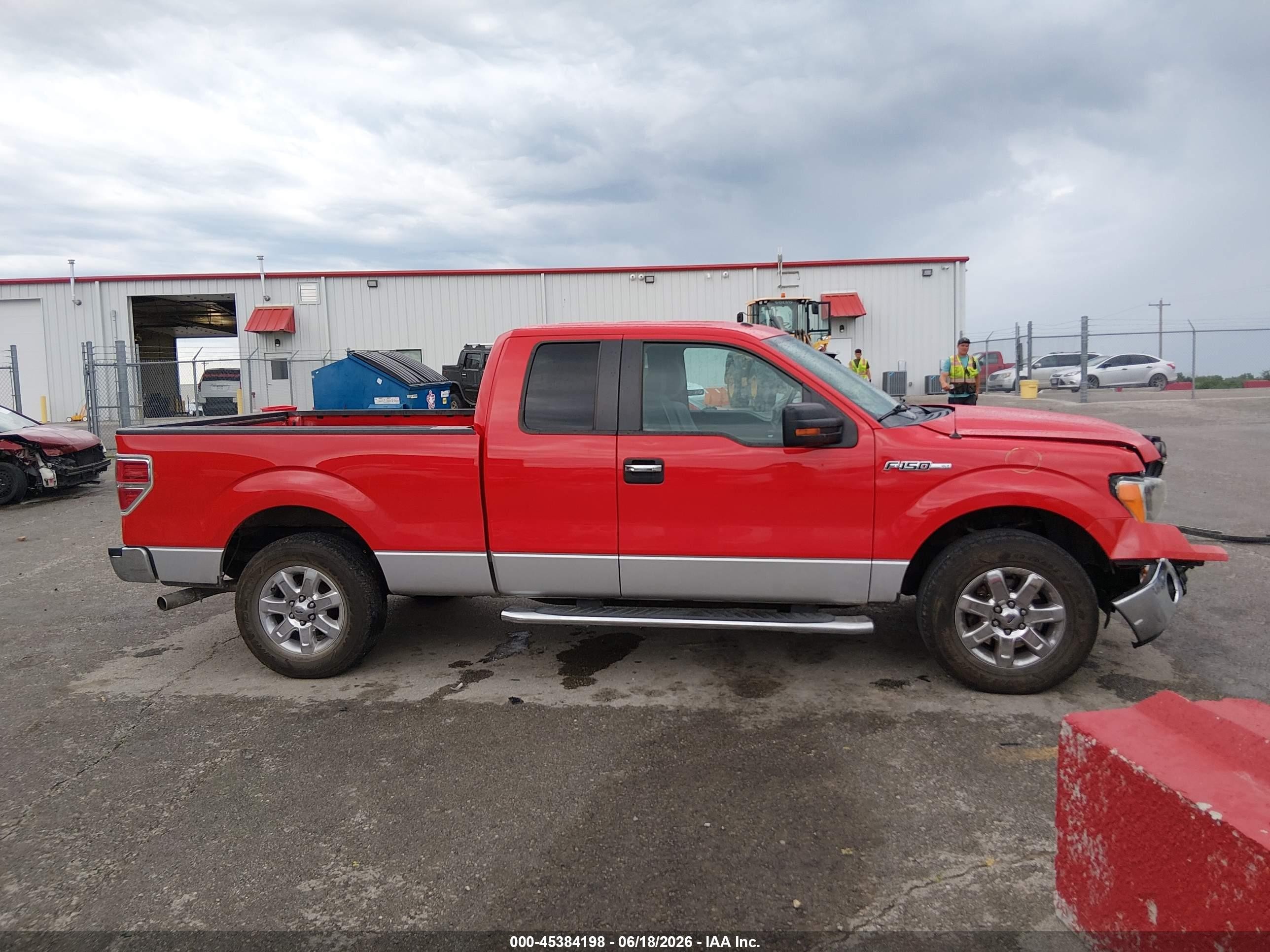 2013 Ford F-150 Xlt Красный vin: 1FTFX1CF7DFC42377