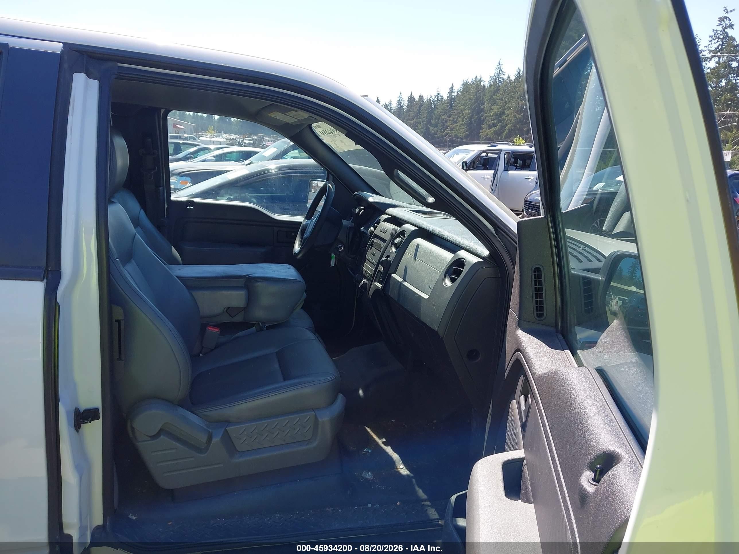 2013 Ford F-150 Xl White vin: 1FTFX1CF7DFC81292