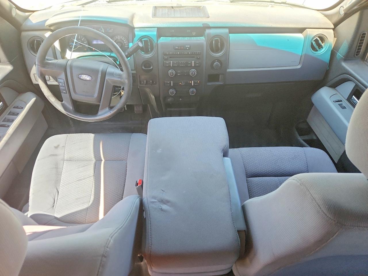 2014 Ford F150 Super Cab White vin: 1FTFX1CF7EKF24088