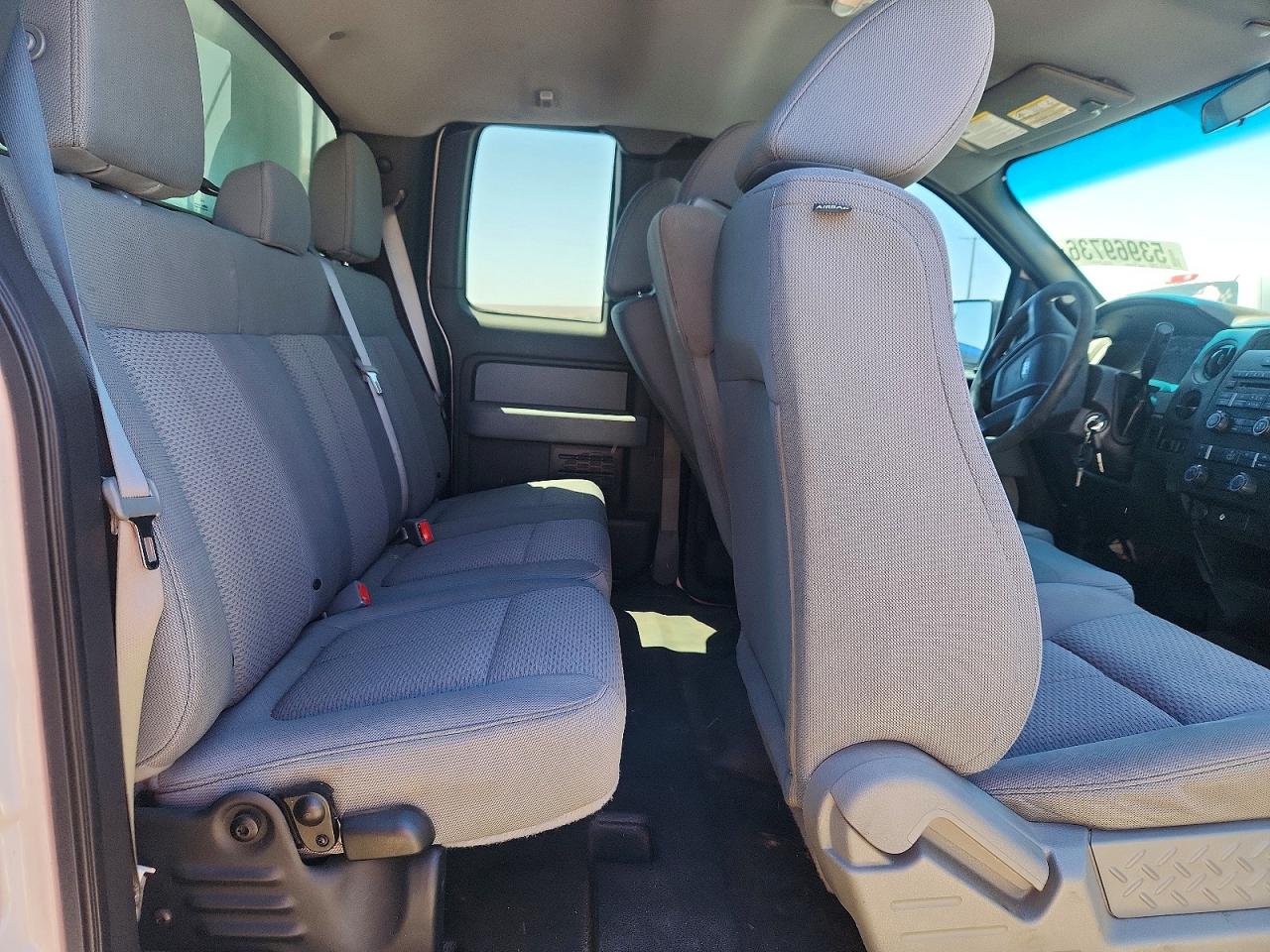 2014 Ford F150 Super Cab White vin: 1FTFX1CF7EKF24088