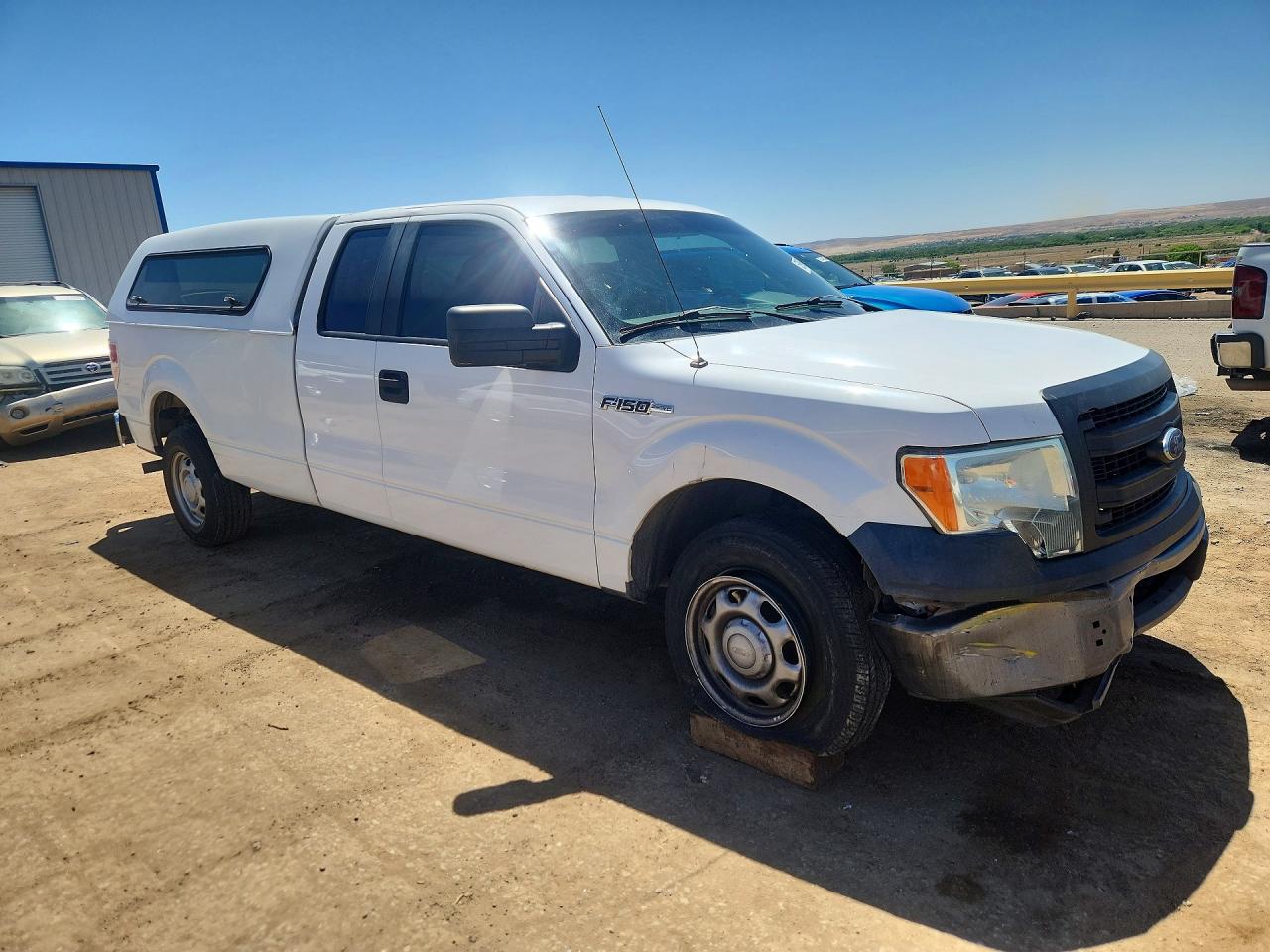 2014 Ford F150 Super Cab White vin: 1FTFX1CF7EKF24088