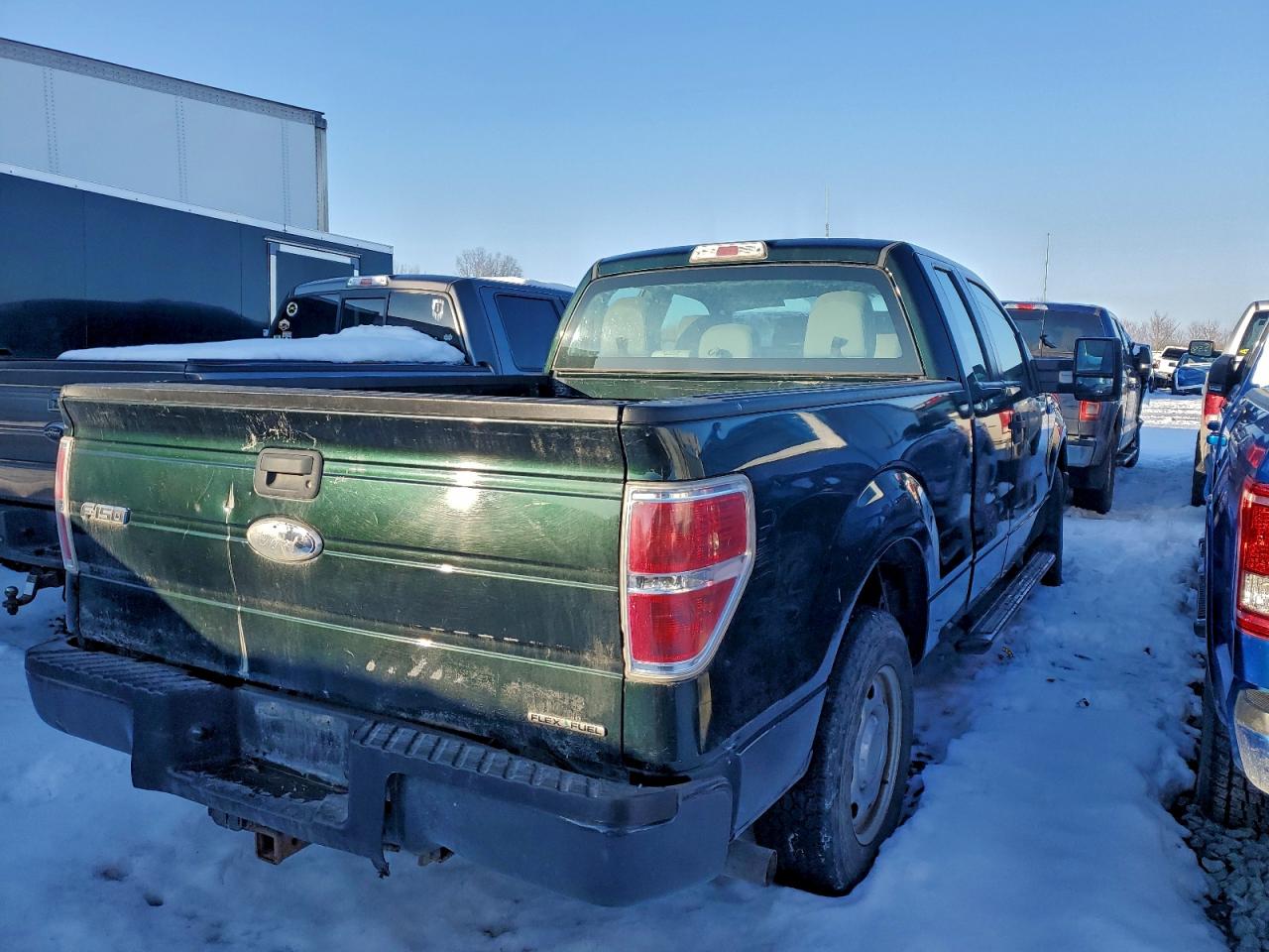 2012 Ford F150 Super Cab Зеленый vin: 1FTFX1CF8CFB57885