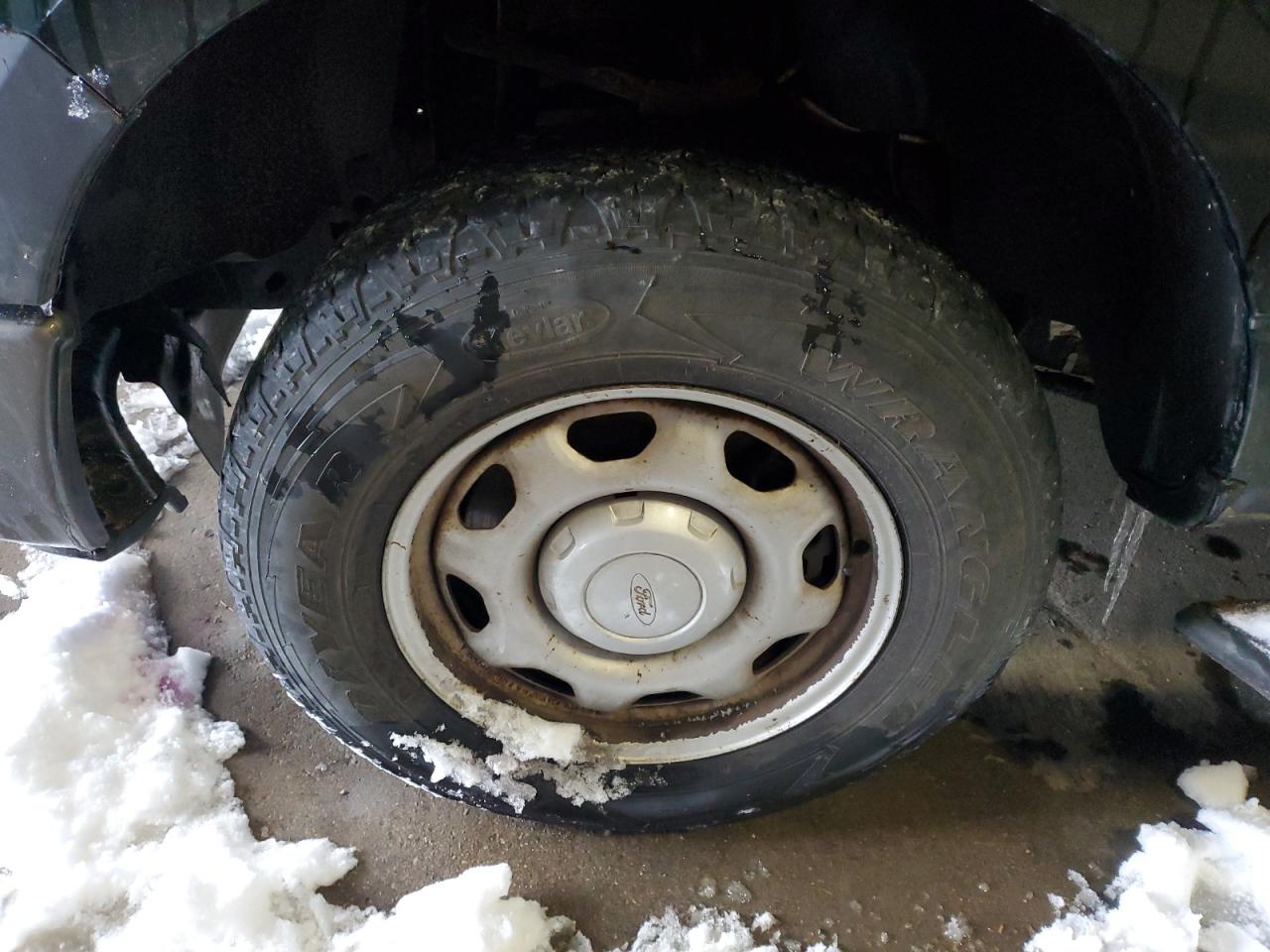 2012 Ford F150 Super Cab Зеленый vin: 1FTFX1CF8CFB57885 Damage: Left Front Wheel, Peeling, > 12 Inches