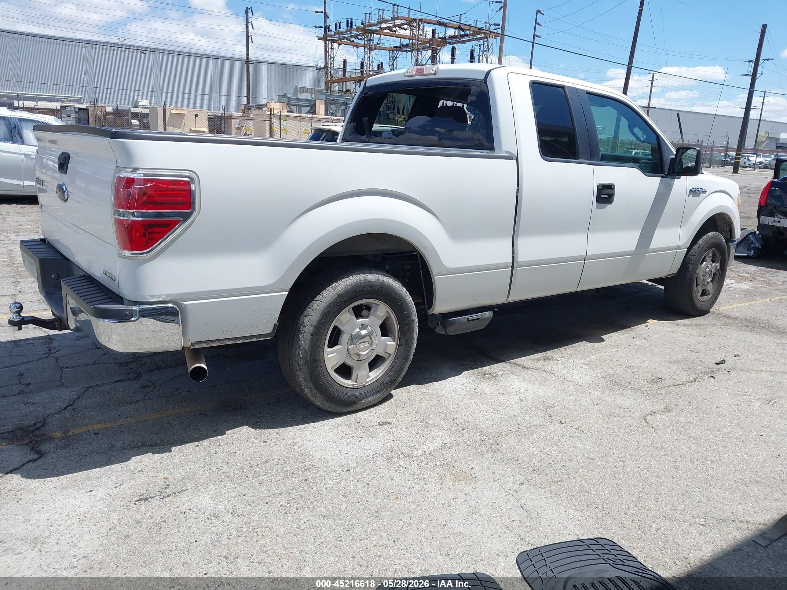 2012 Ford F-150 Xlt White vin: 1FTFX1CF8CFB95374