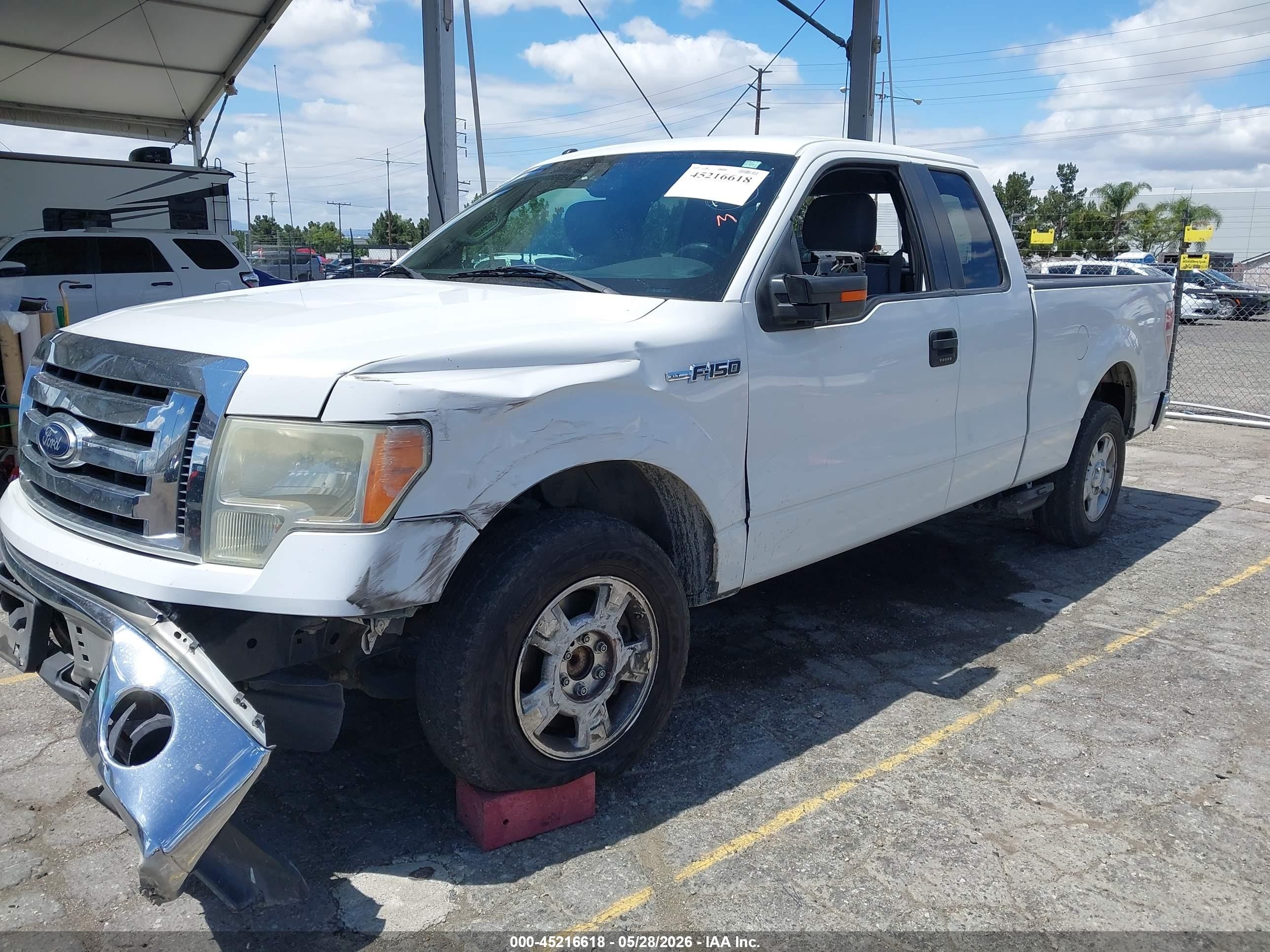 2012 Ford F-150 Xlt White vin: 1FTFX1CF8CFB95374