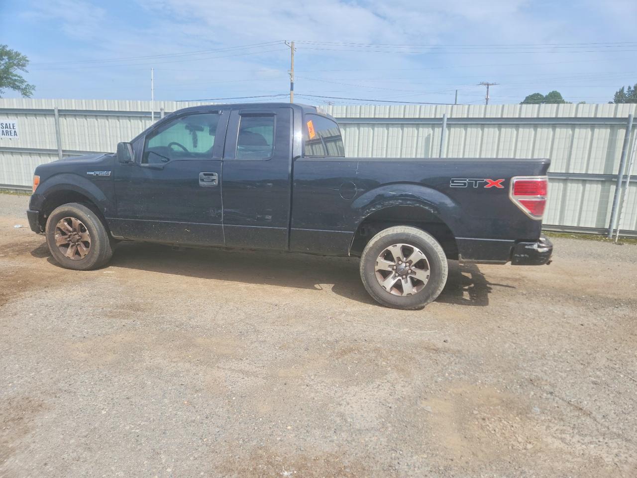 2013 Ford F150 Super Cab Black vin: 1FTFX1CF8DFA28451